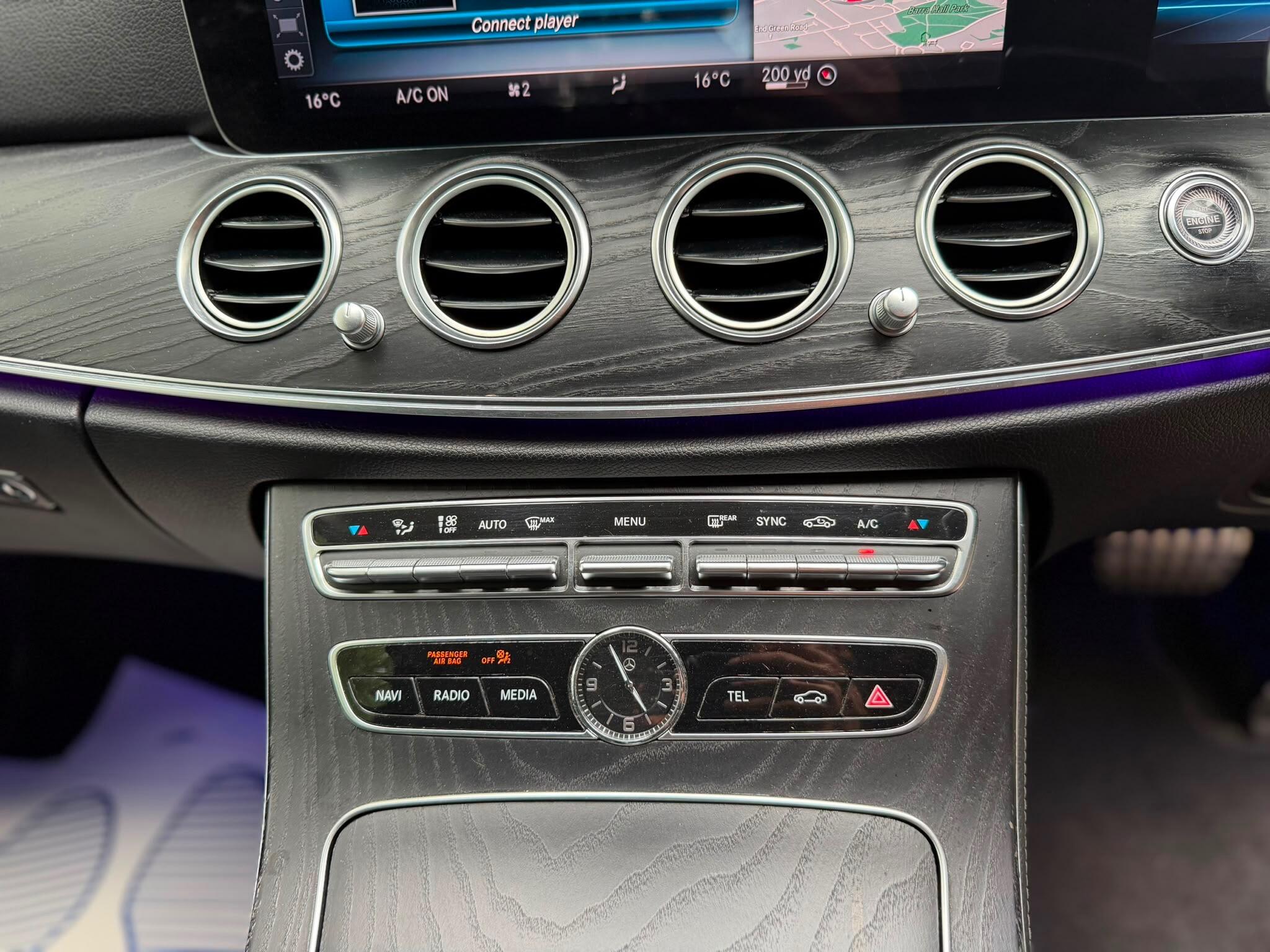 Mercedes-Benz E-Class view 29