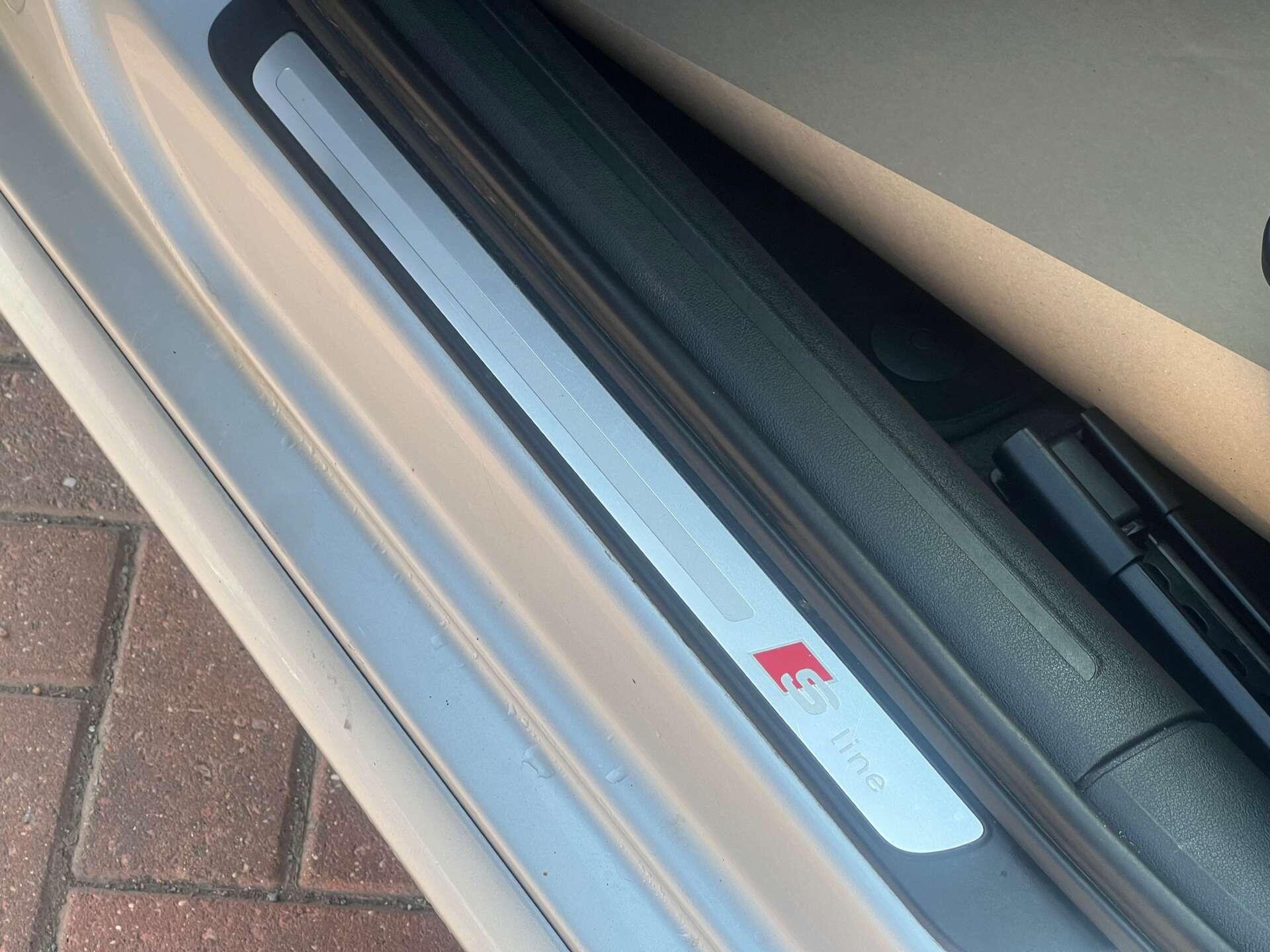 Audi A4 view 44