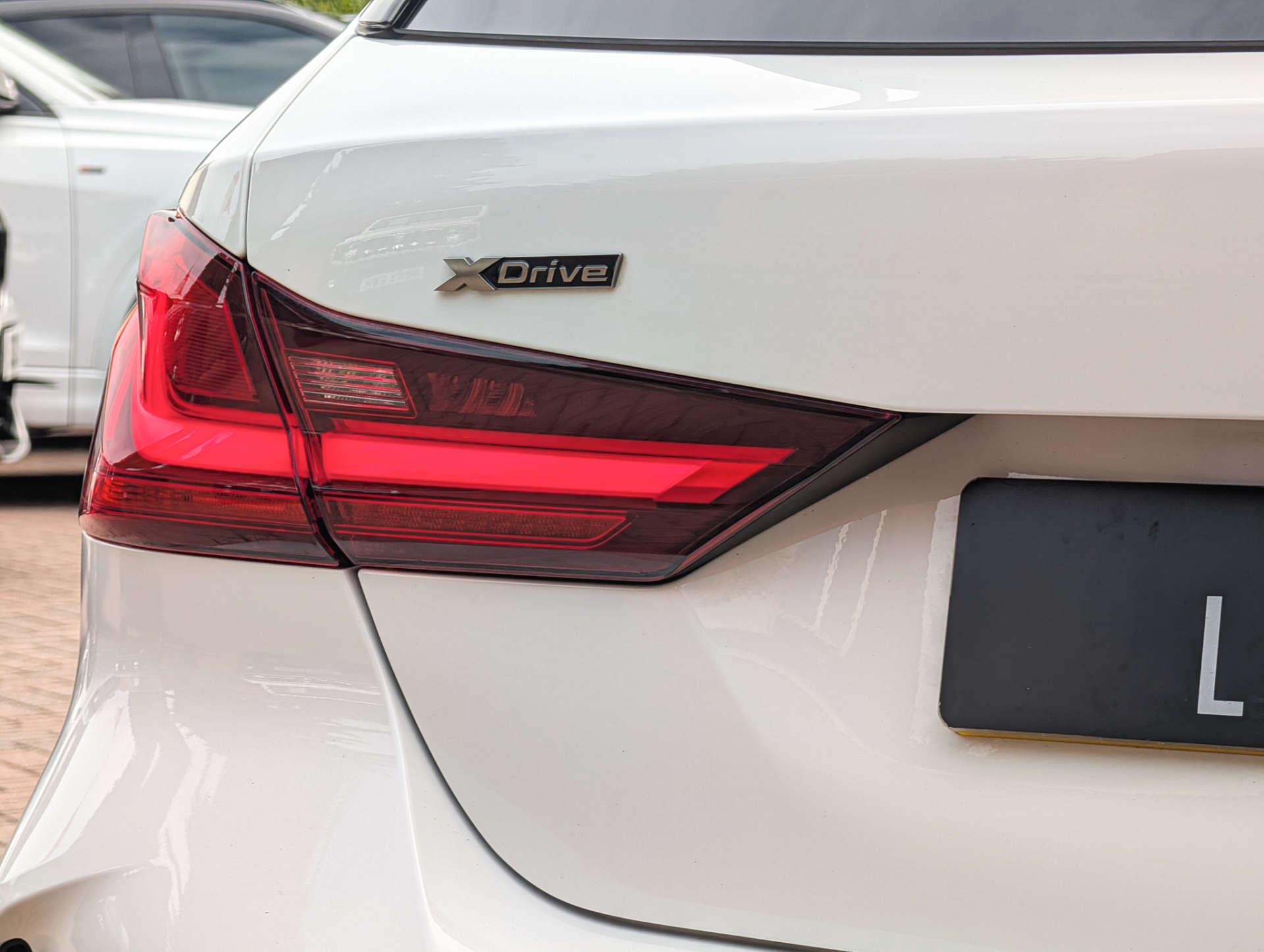 BMW 1 Series view 16