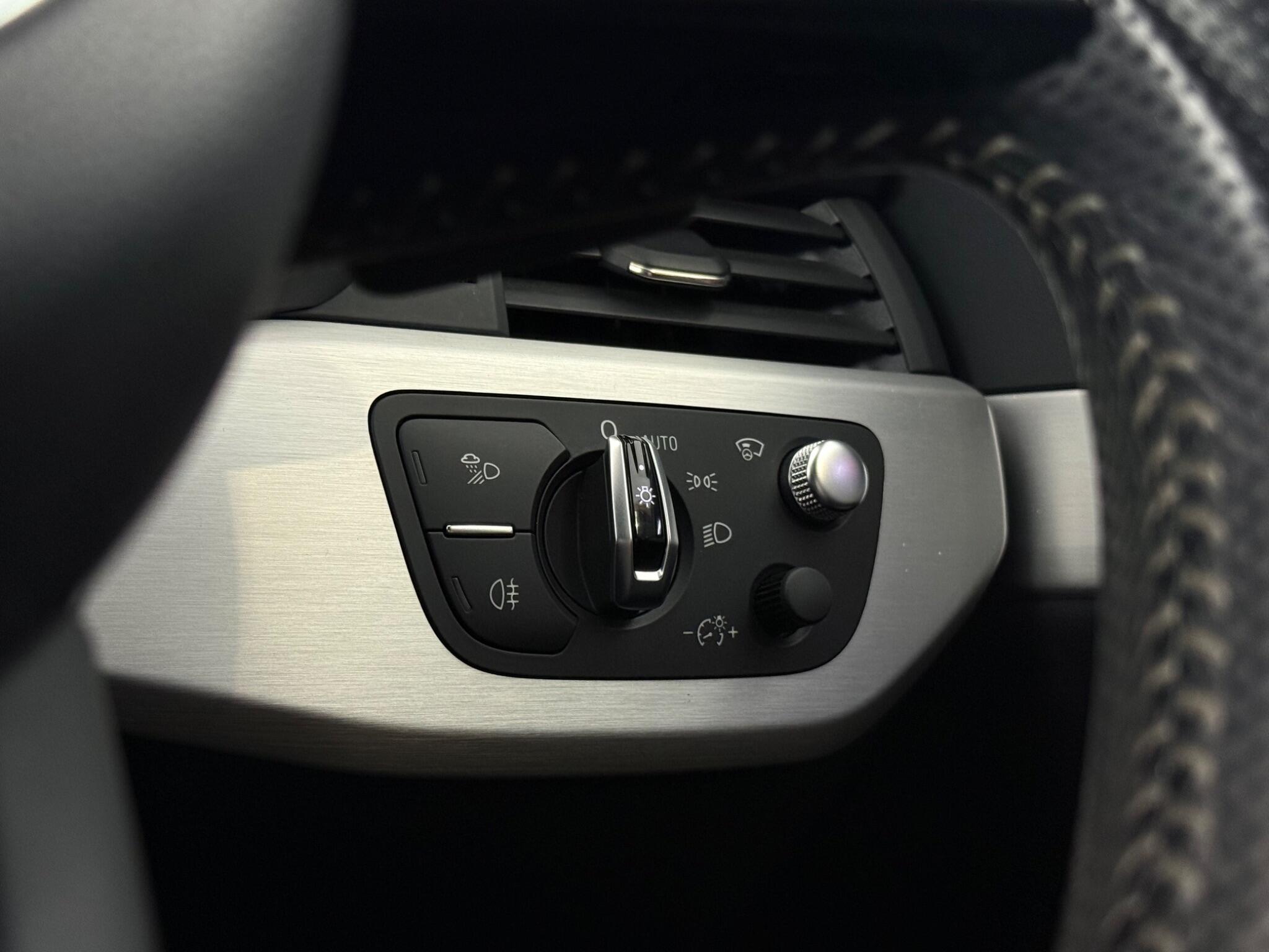 Audi A4 view 18