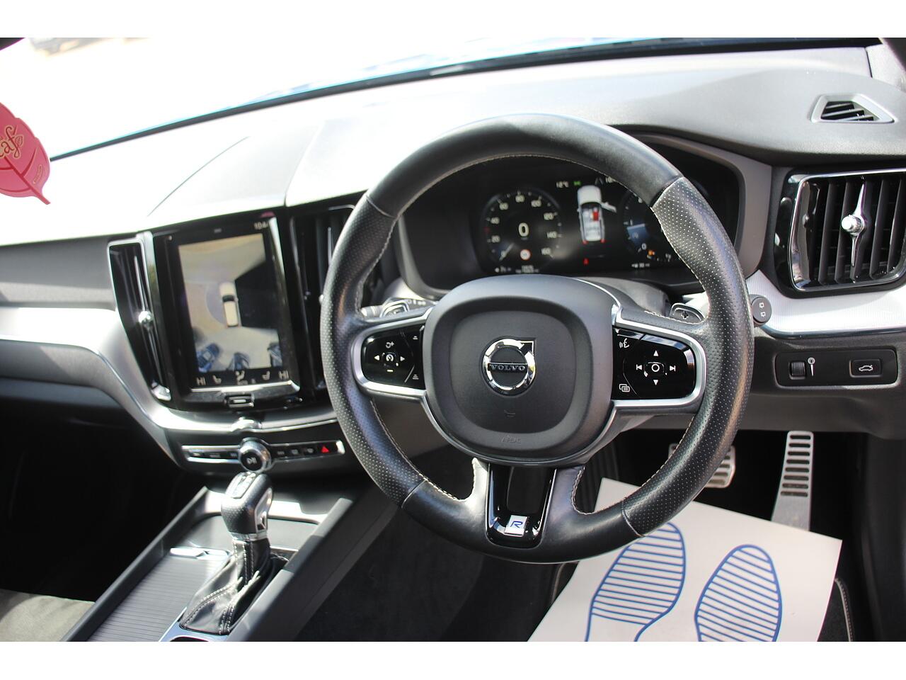 Volvo XC60 view 13