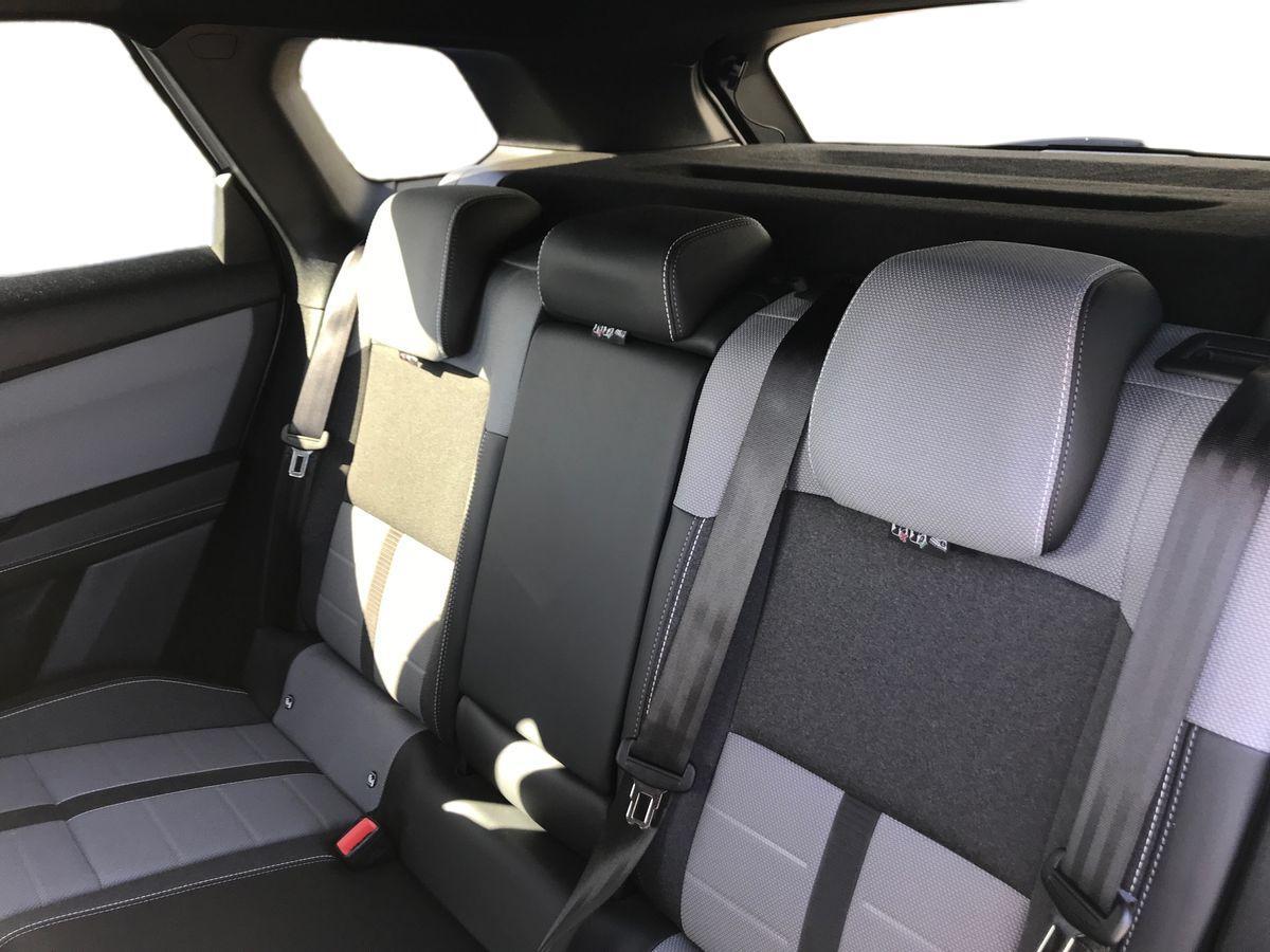 Vauxhall Grandland view 7