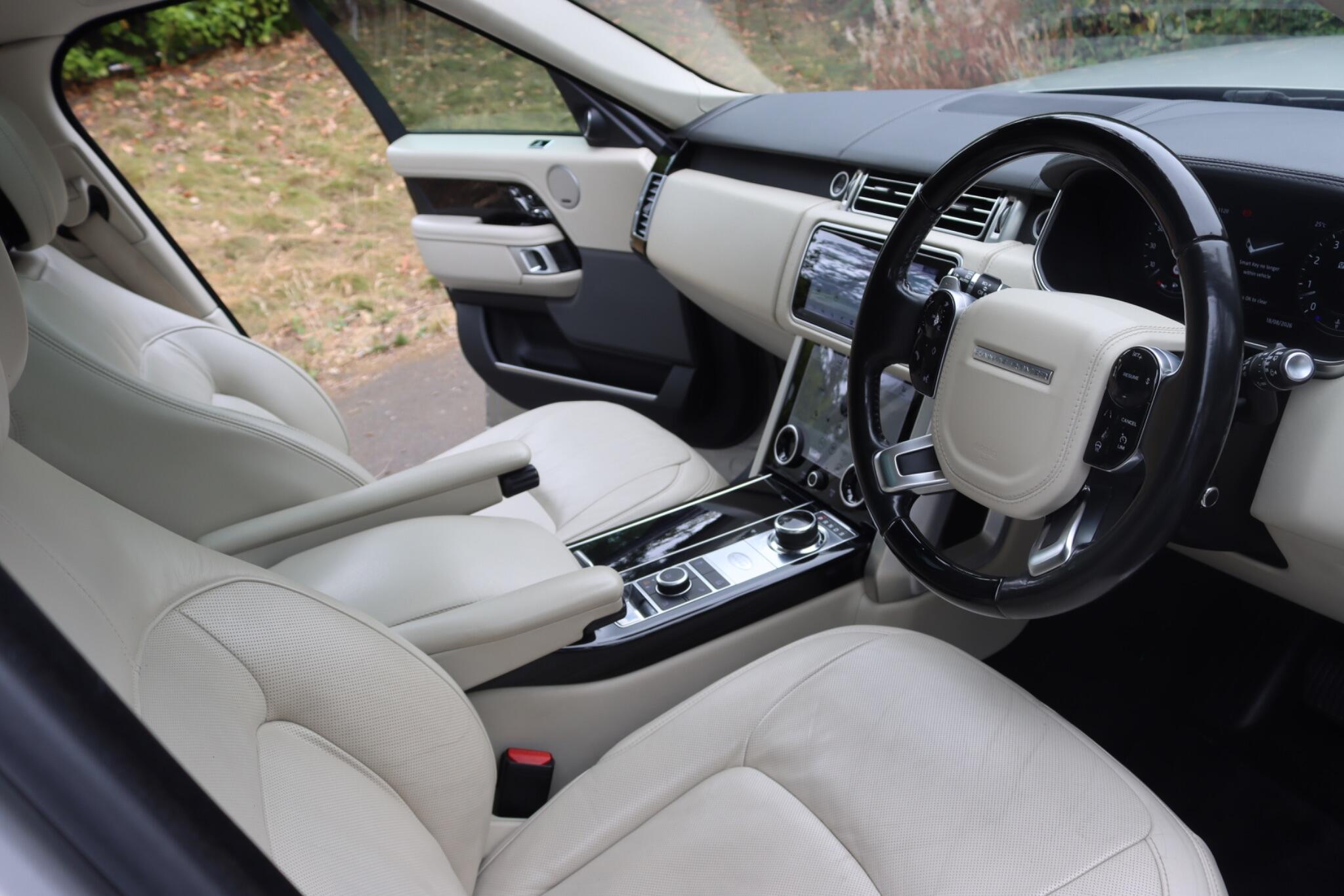 Land Rover Range Rover view 46