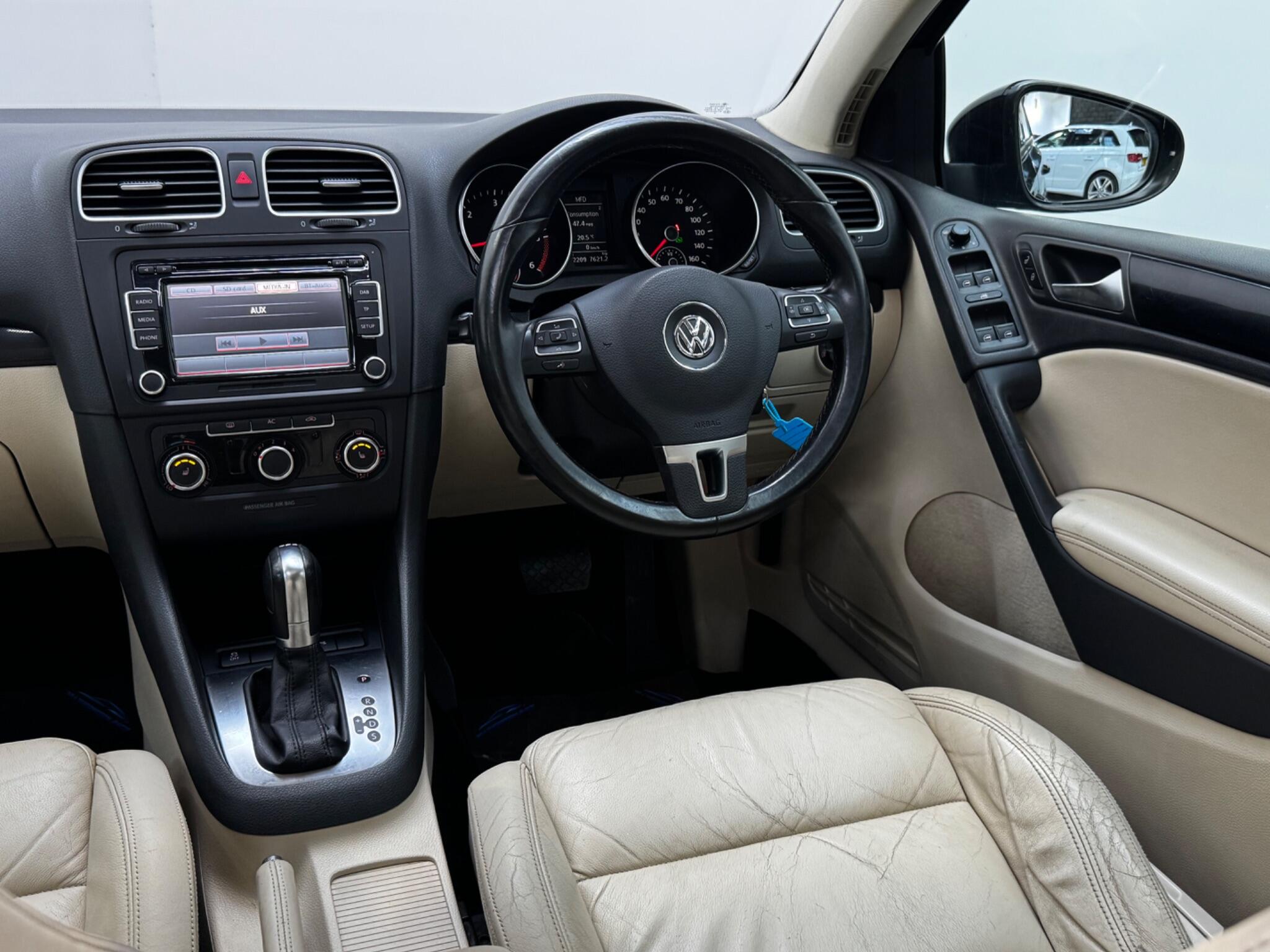 Volkswagen Golf view 22