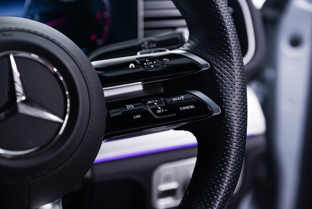 Mercedes-Benz GLE view 28