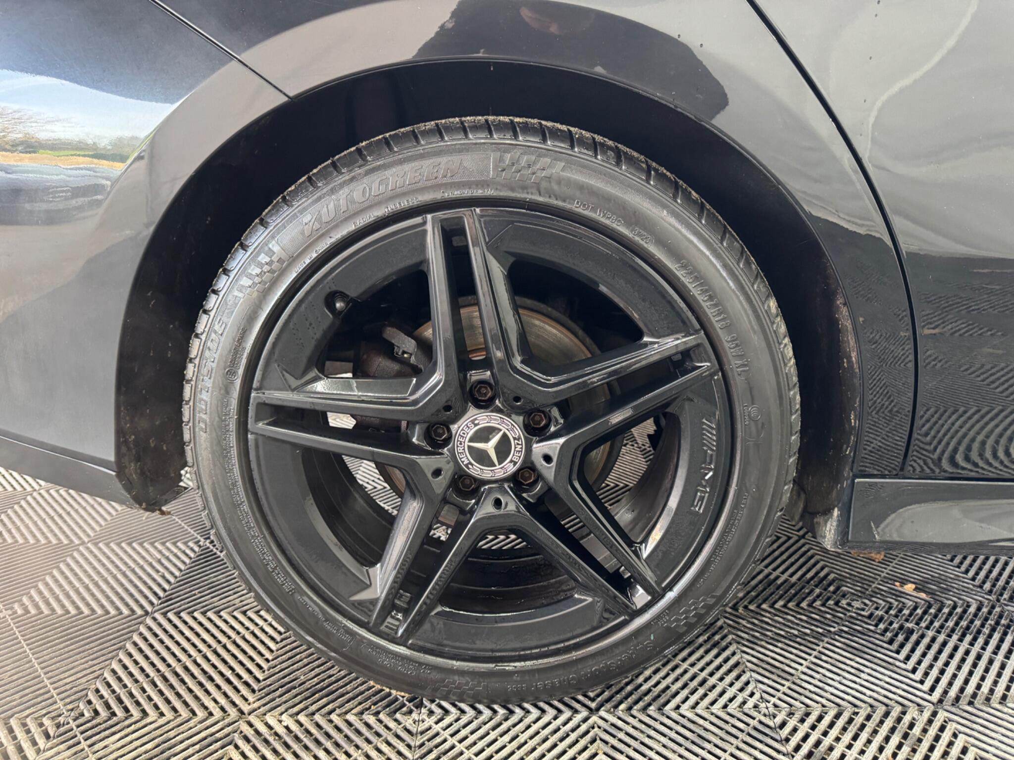 Mercedes-Benz Cla view 18