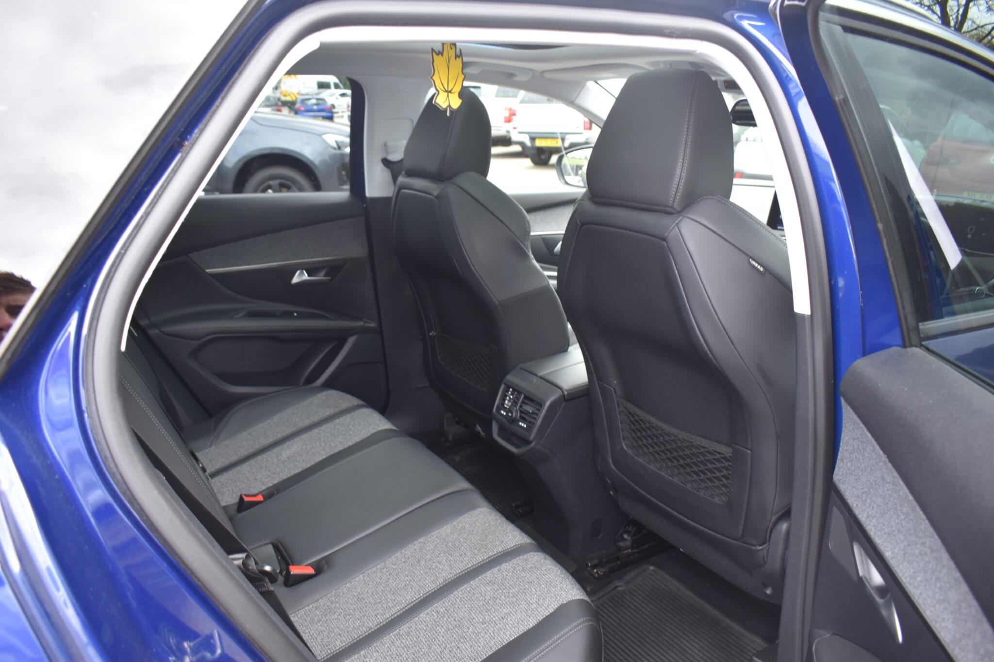 3008 - 1.2 PureTech Allure Euro 6 (s/s) 5dr - Image 13