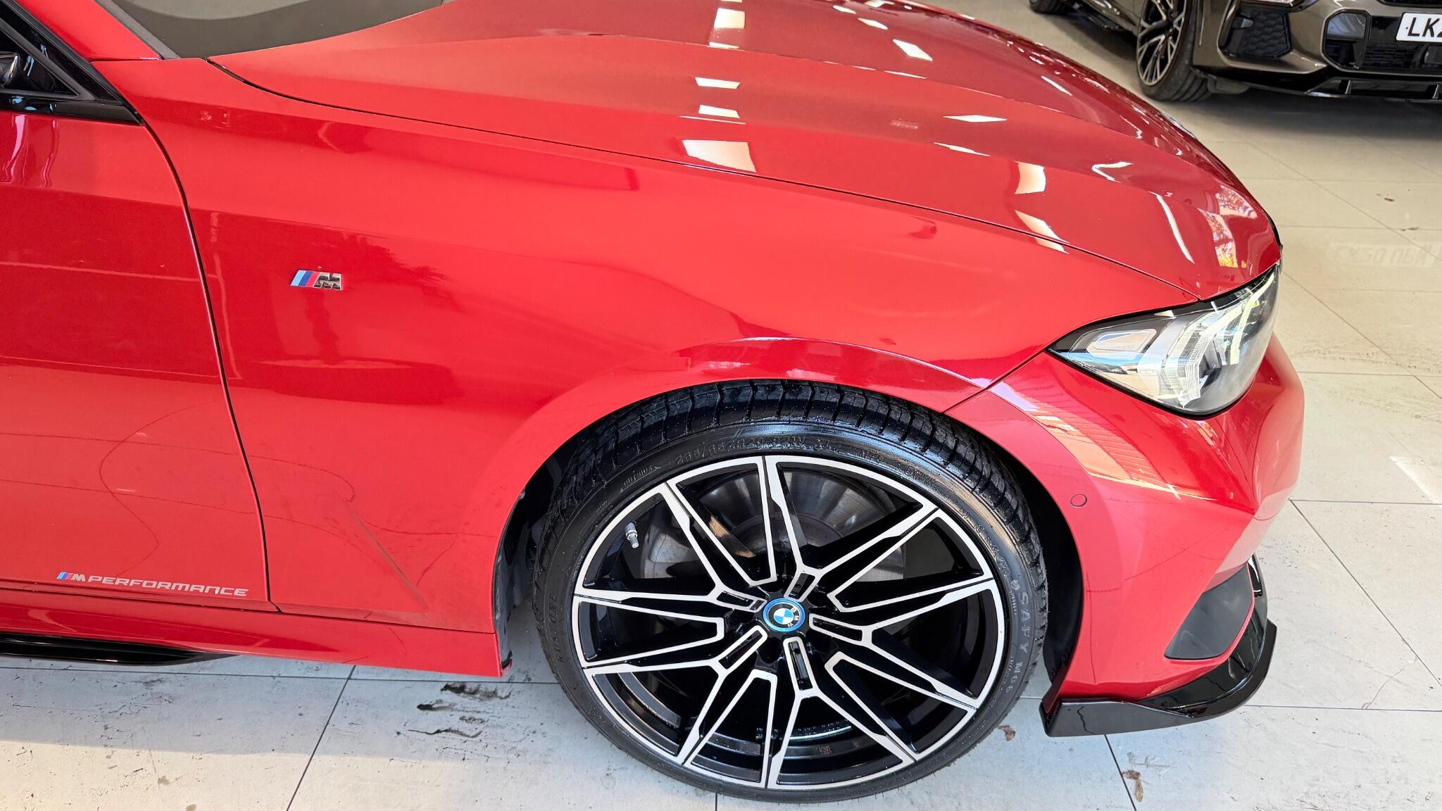 BMW 3 Series view 45