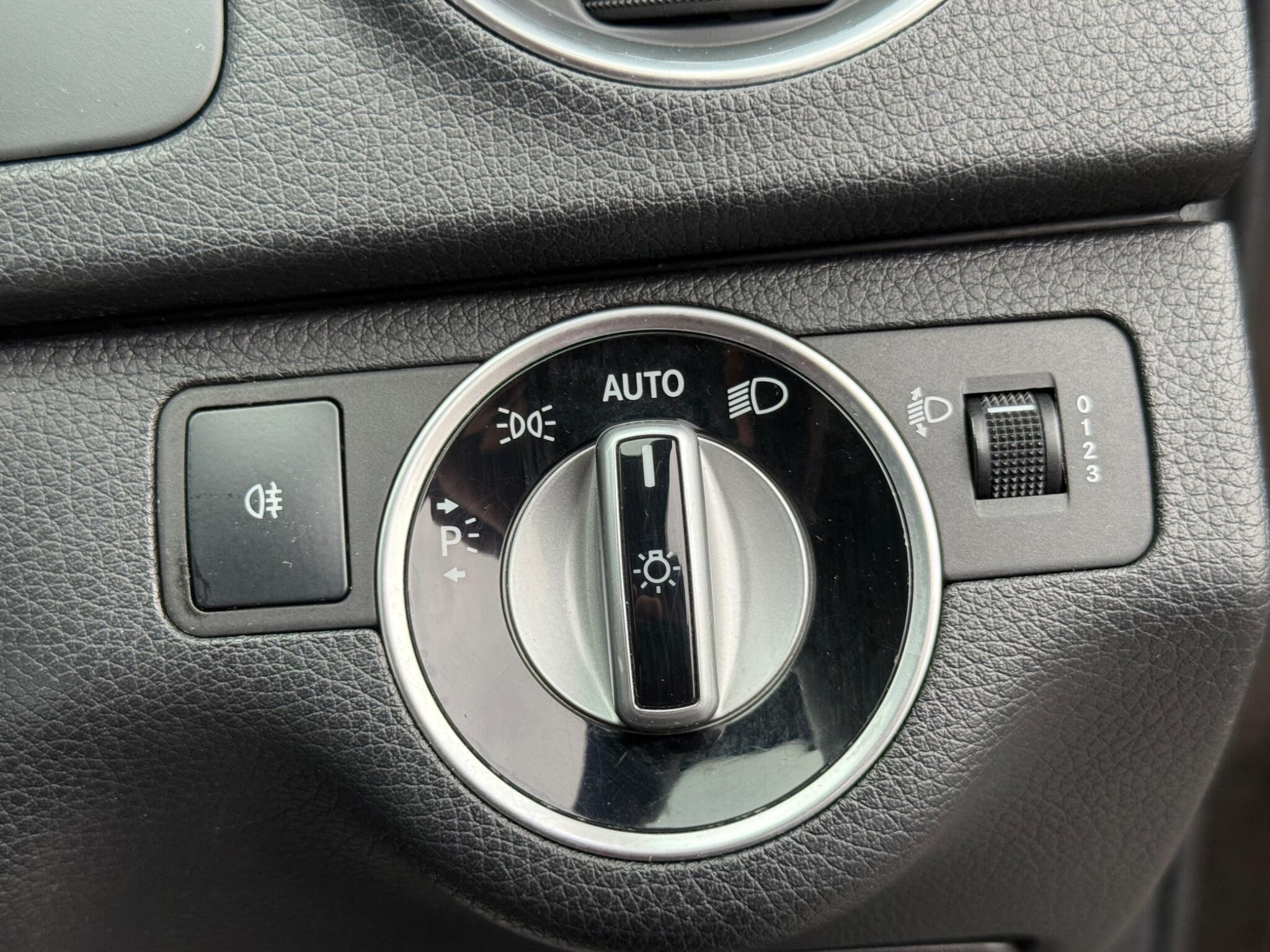 Mercedes-Benz C Class - Image 64