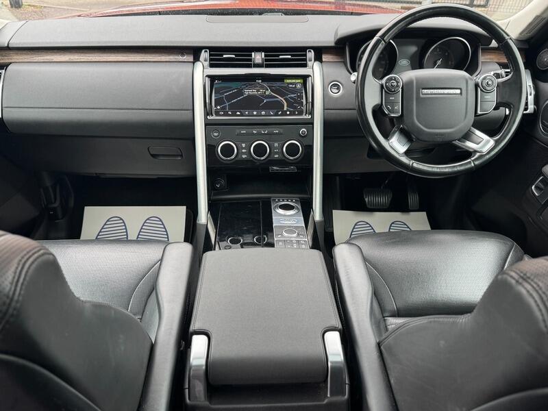 Land Rover Discovery view 36