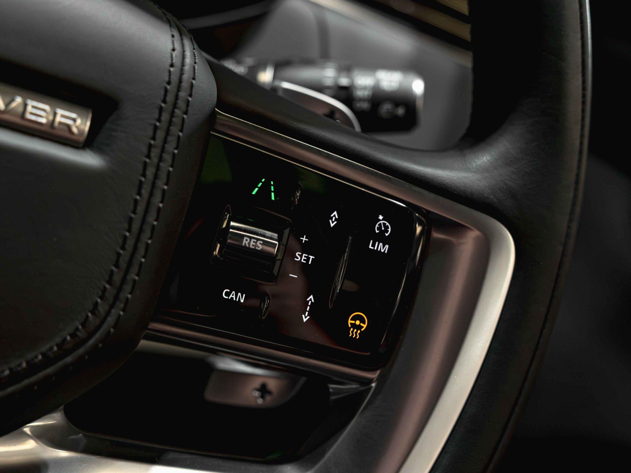 Land Rover Range Rover view 22