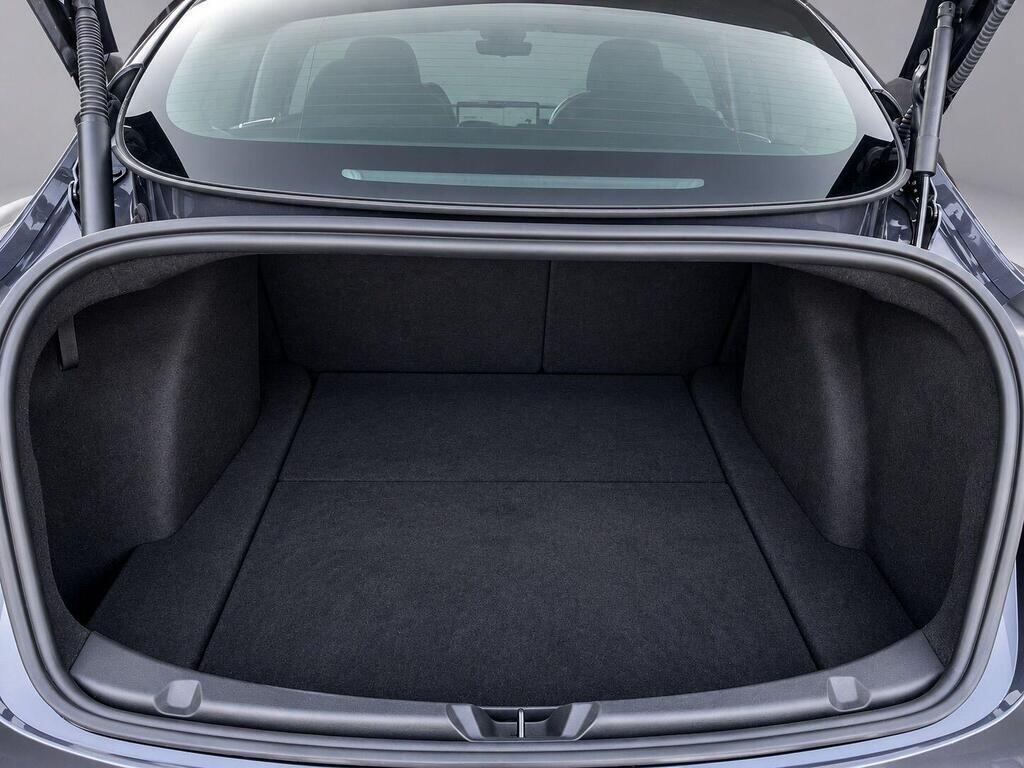 Tesla Model 3 view 33