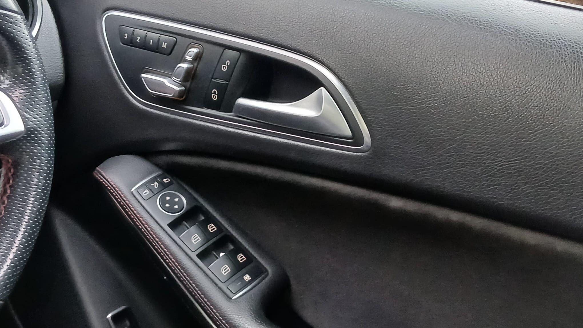 Mercedes-Benz Gla view 37