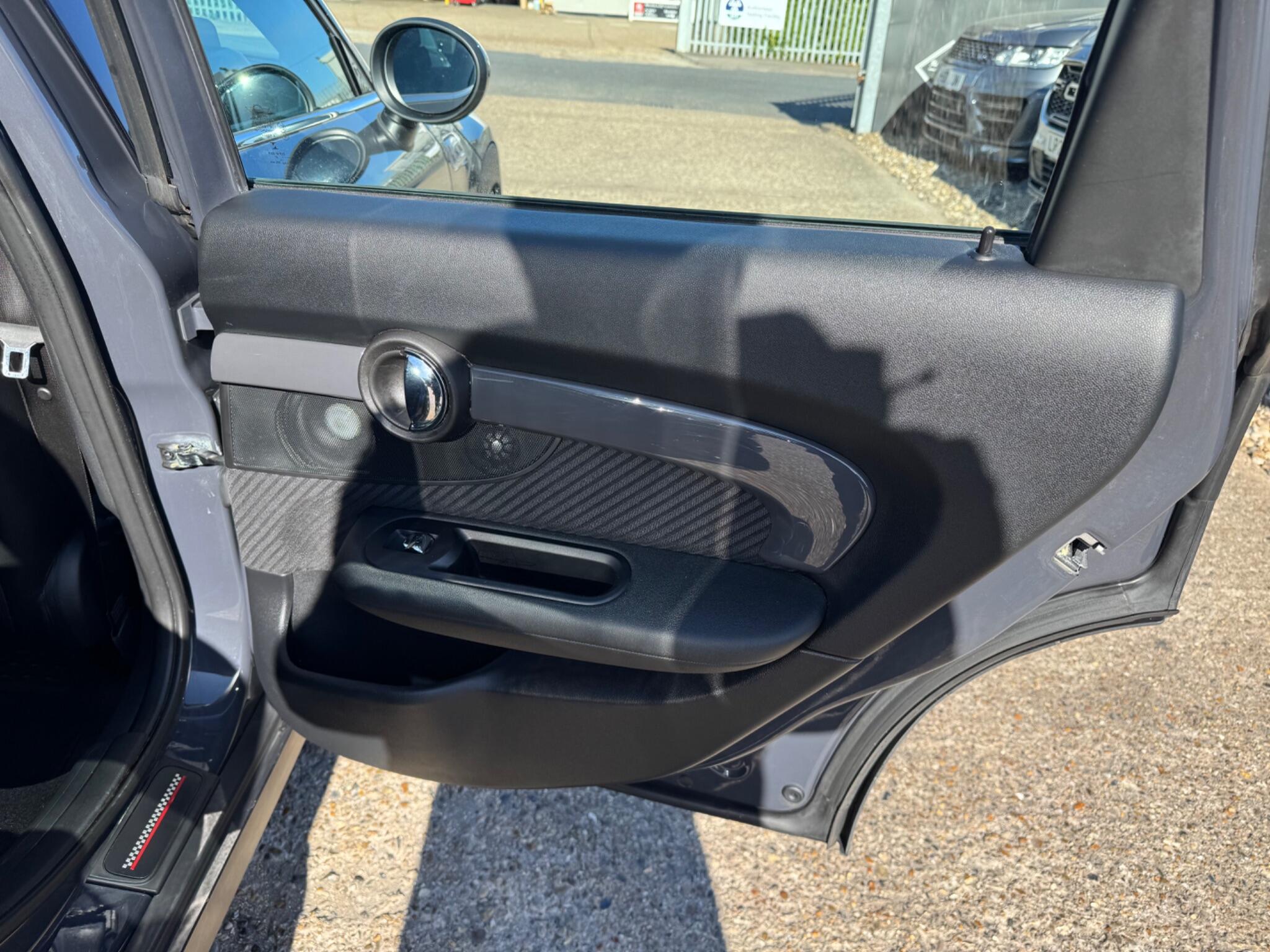 Mini Clubman view 34