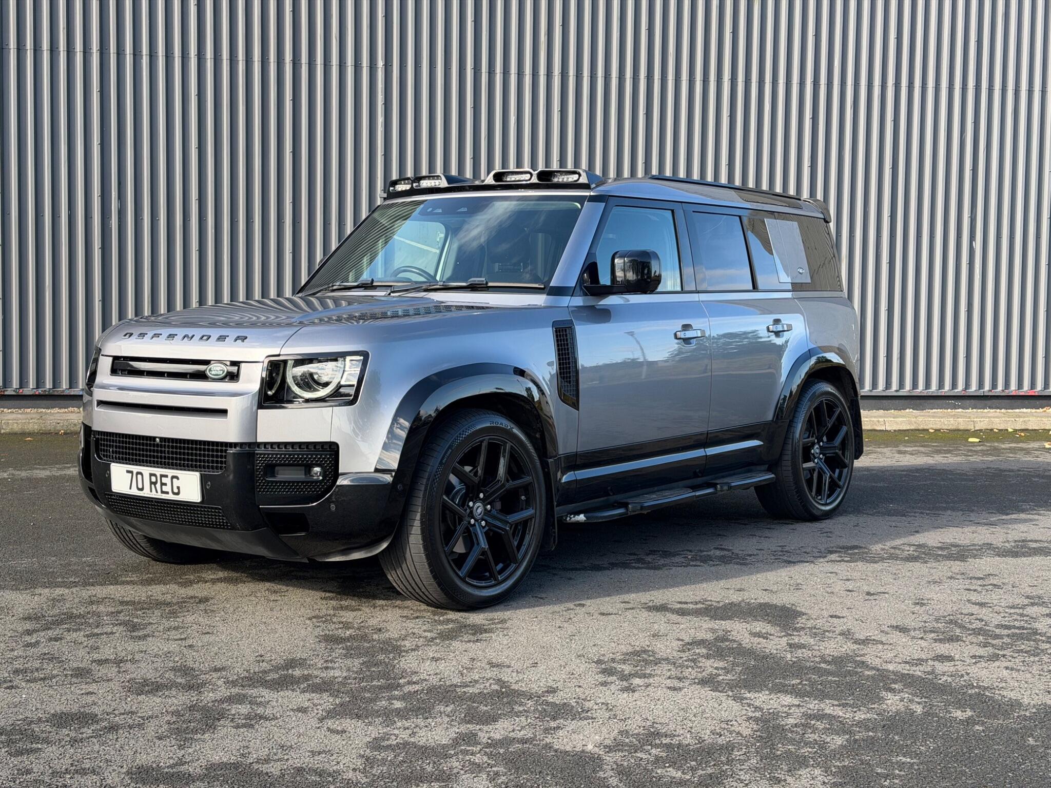 Land Rover Defender view 8