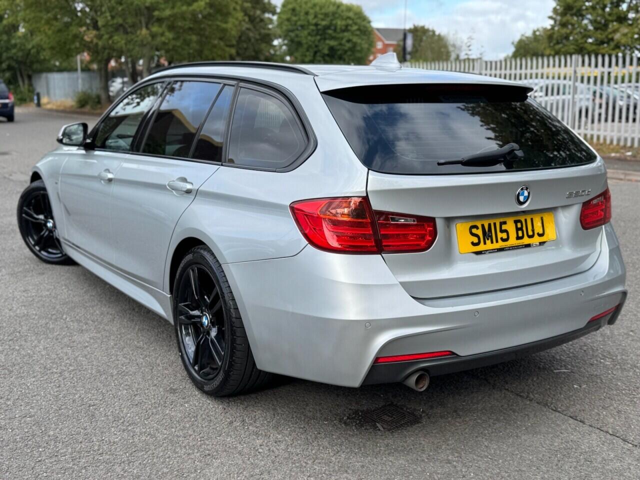 BMW 3 Series view 5