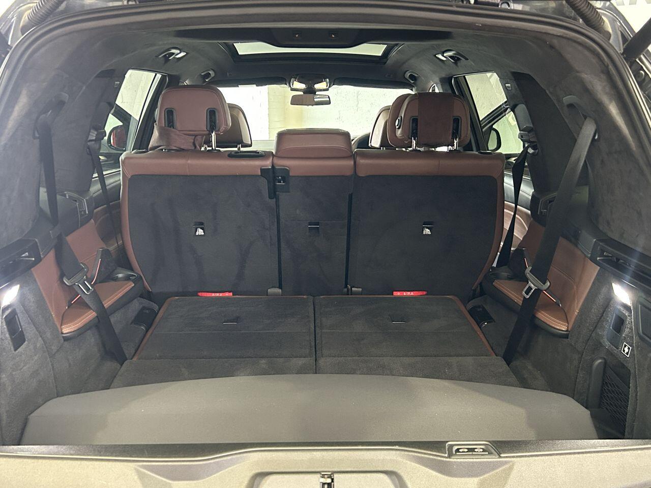 BMW X7 view 34