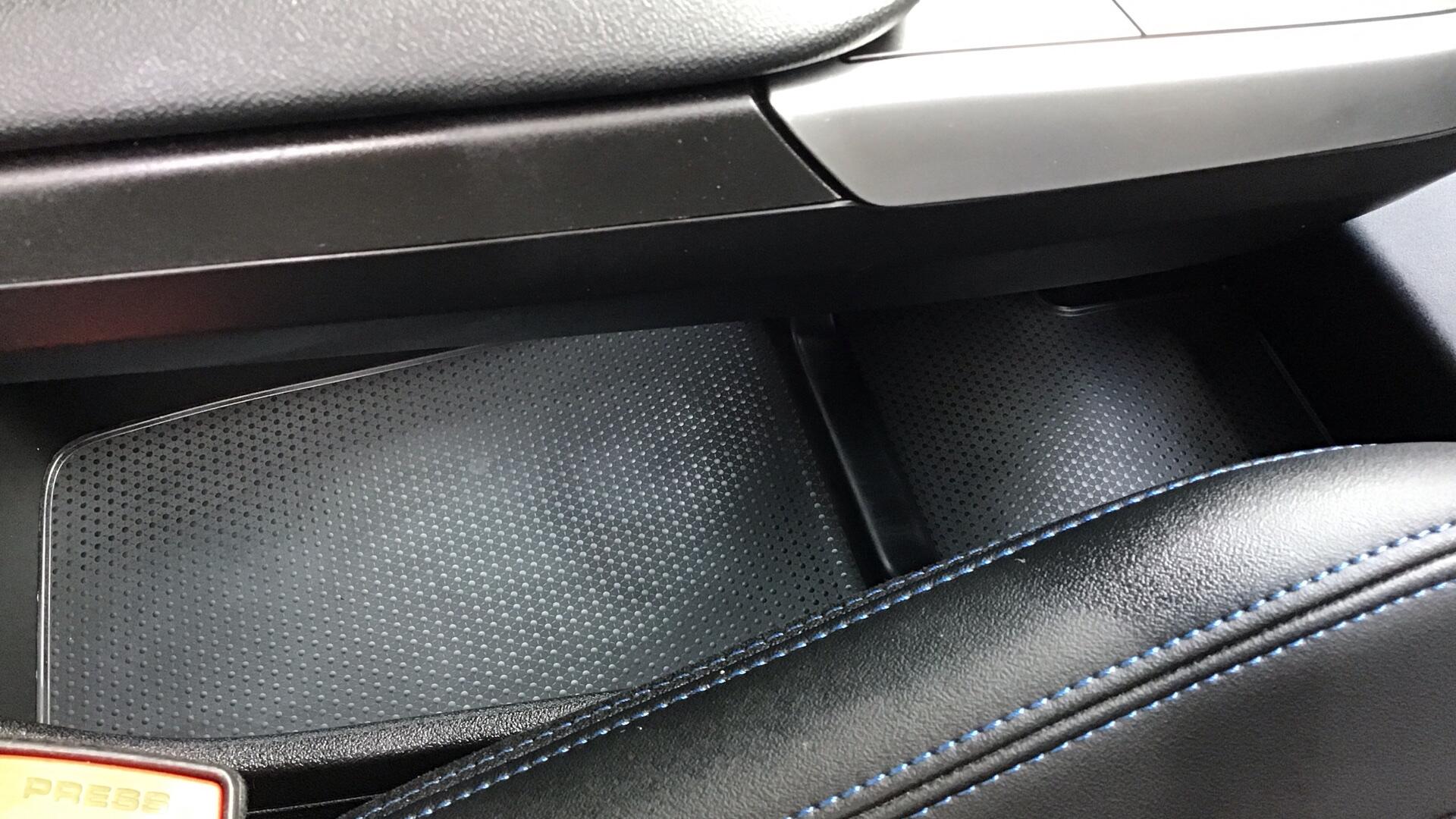 BMW iX1 view 29