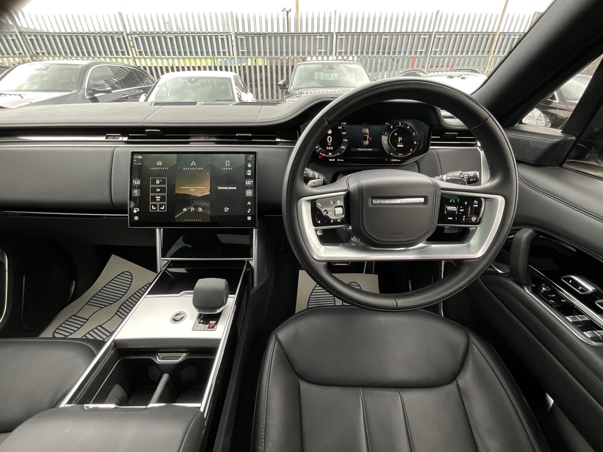 Land Rover Range Rover view 6