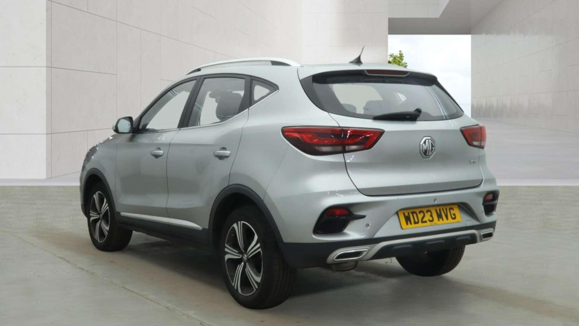 MG ZS view 4