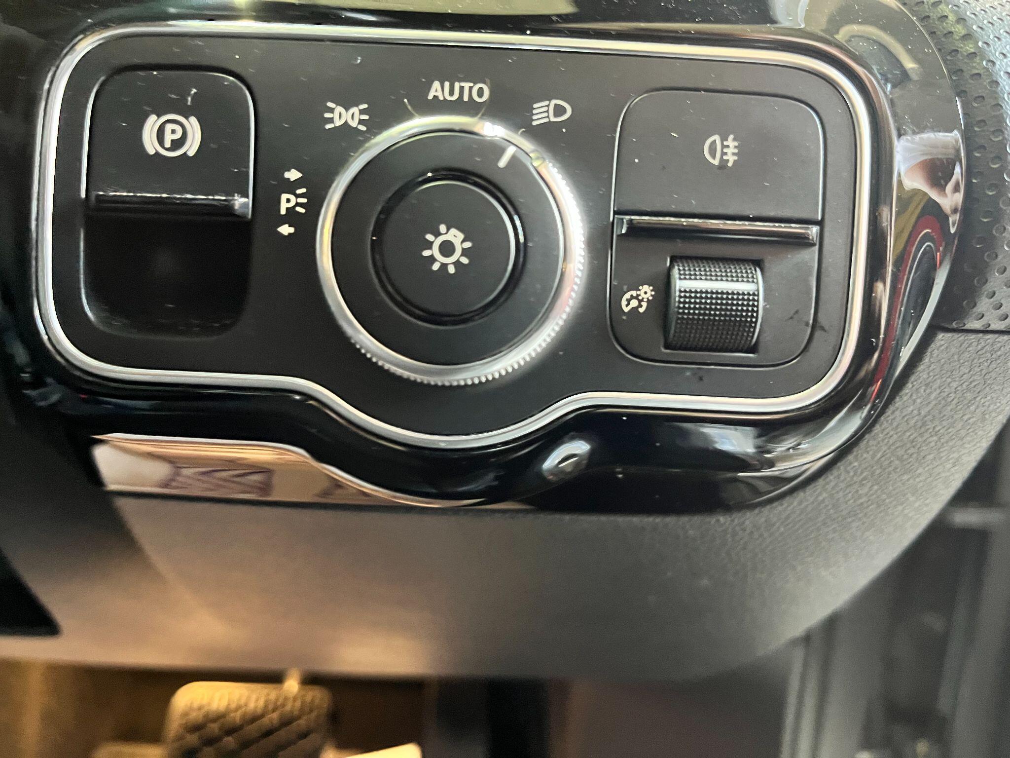 Mercedes-Benz A Class view 41