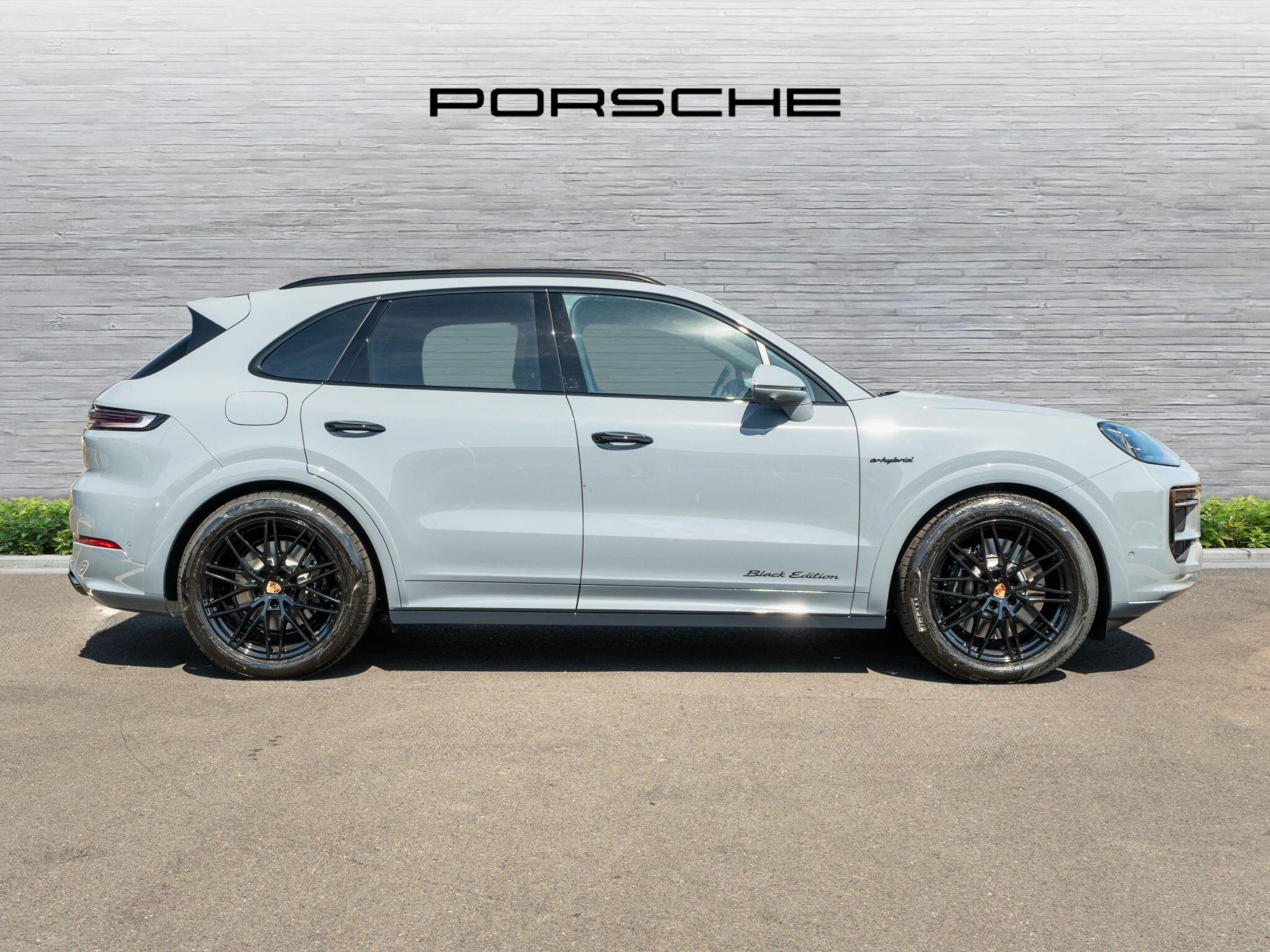 Porsche Cayenne view 2