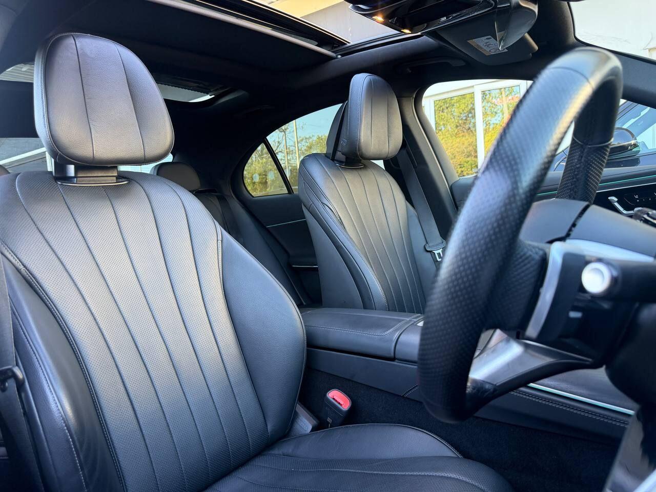 Mercedes-Benz E-Class view 12
