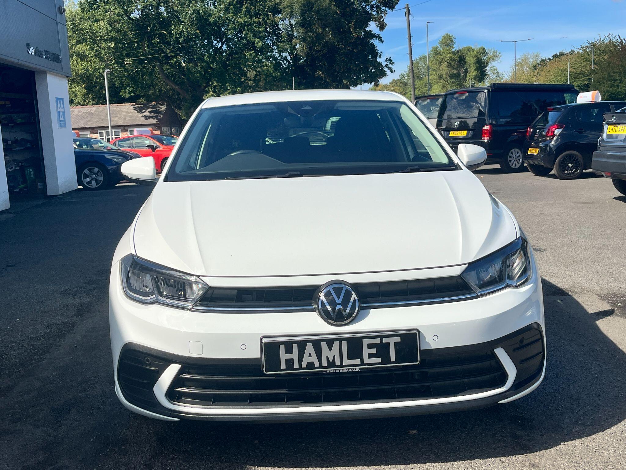 Volkswagen Polo view 8