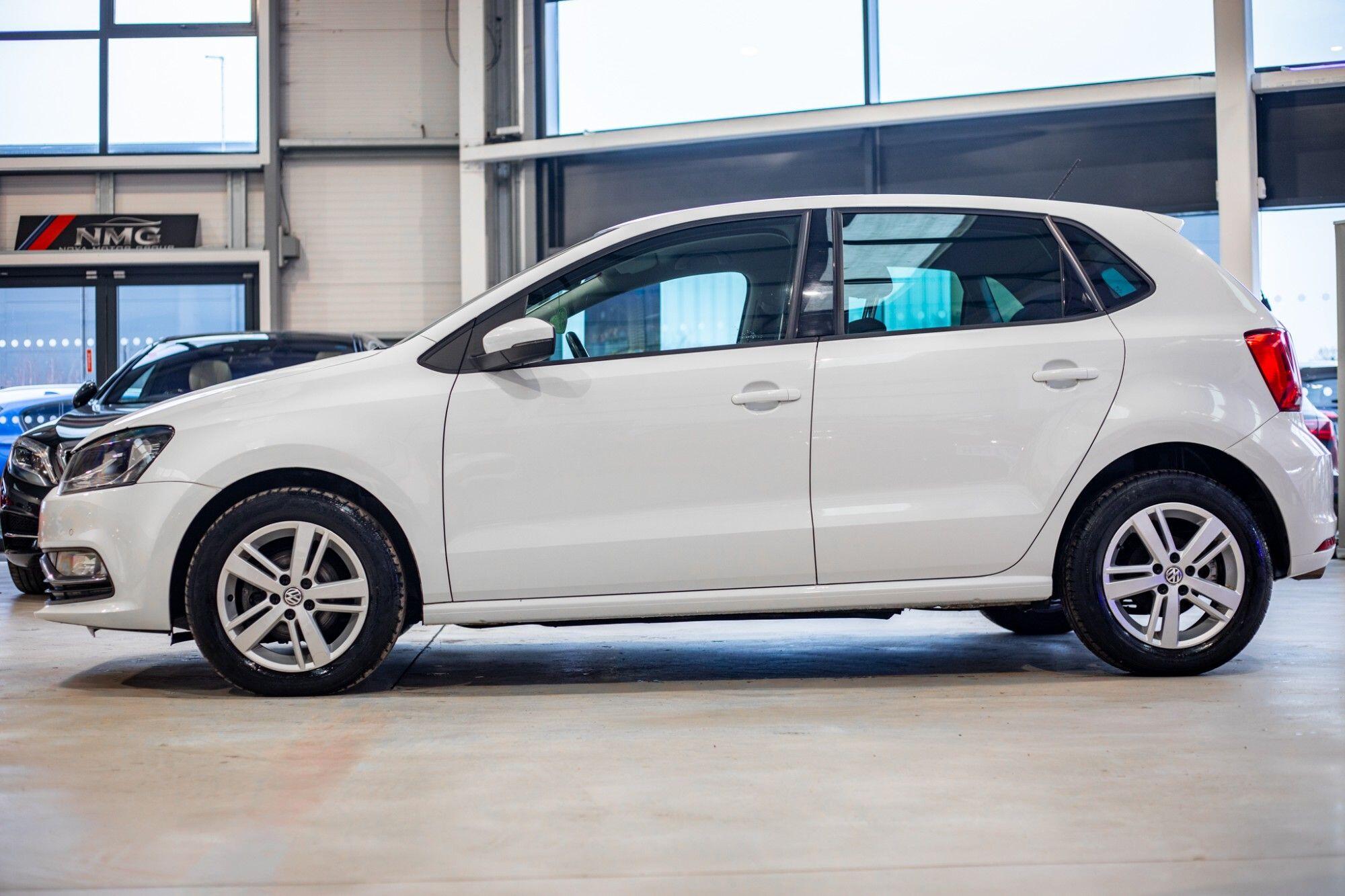 Volkswagen Polo view 11
