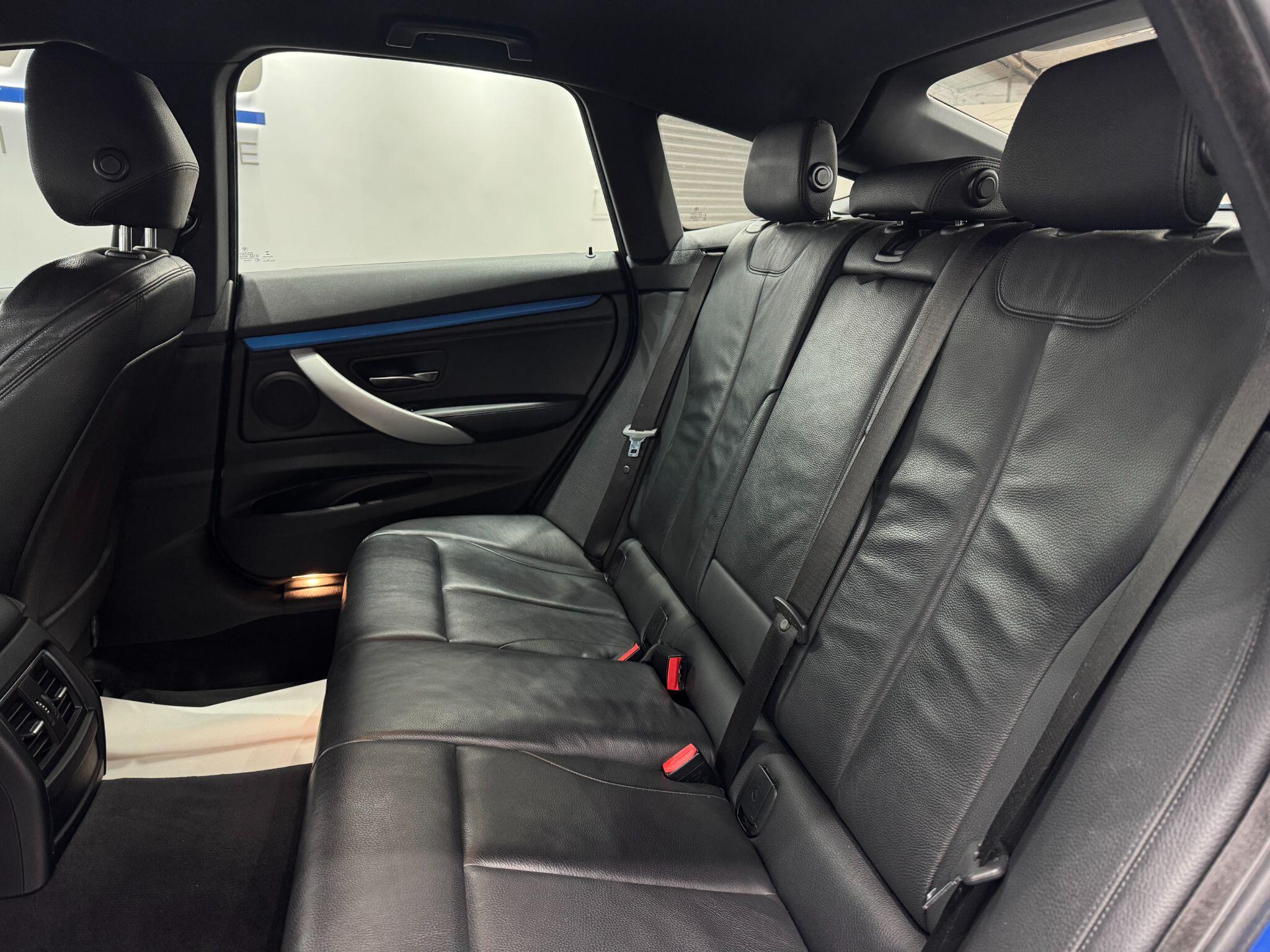 BMW 3 Series view 52