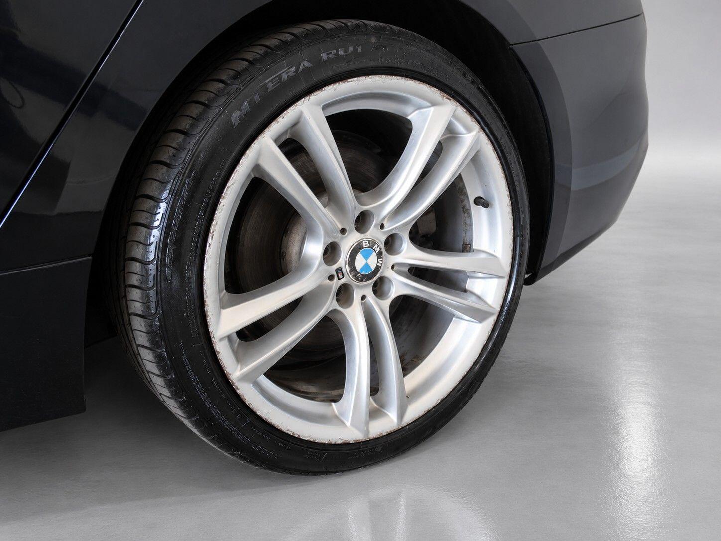 BMW 5 Series view 61