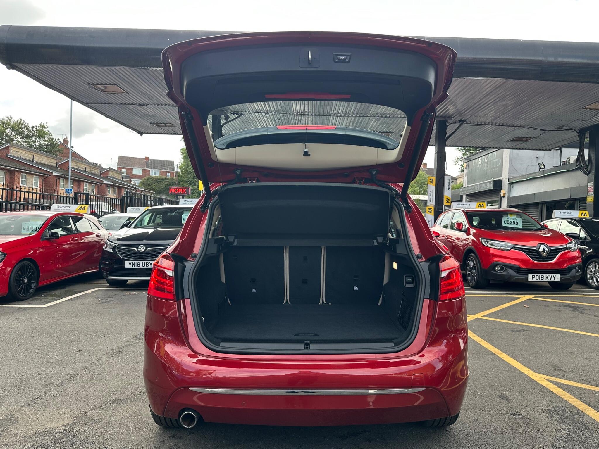 BMW 2 Series Active Tourer view 30