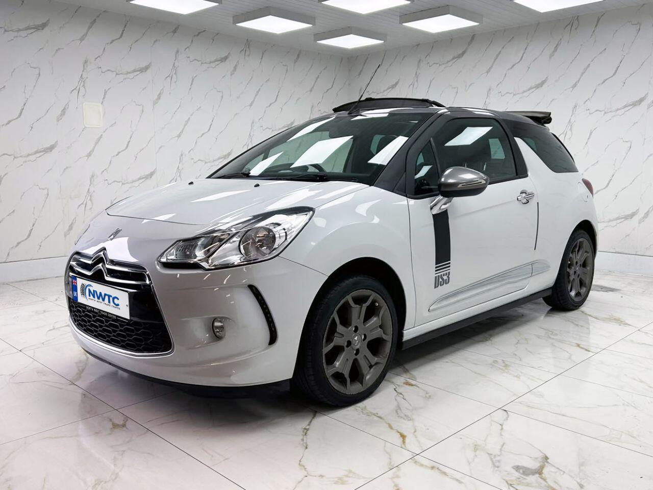 DS Automobiles DS 3 view 7