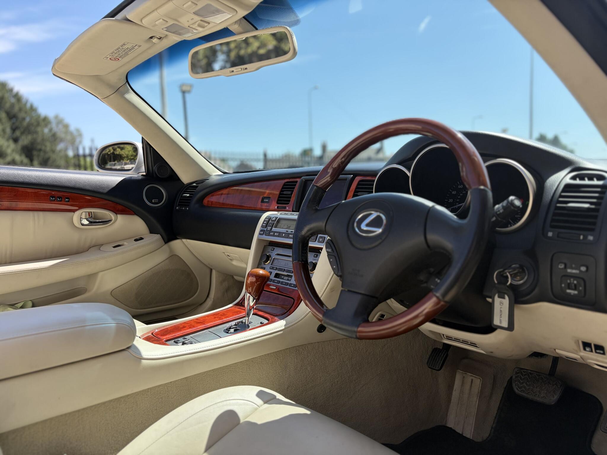 Lexus SC view 13