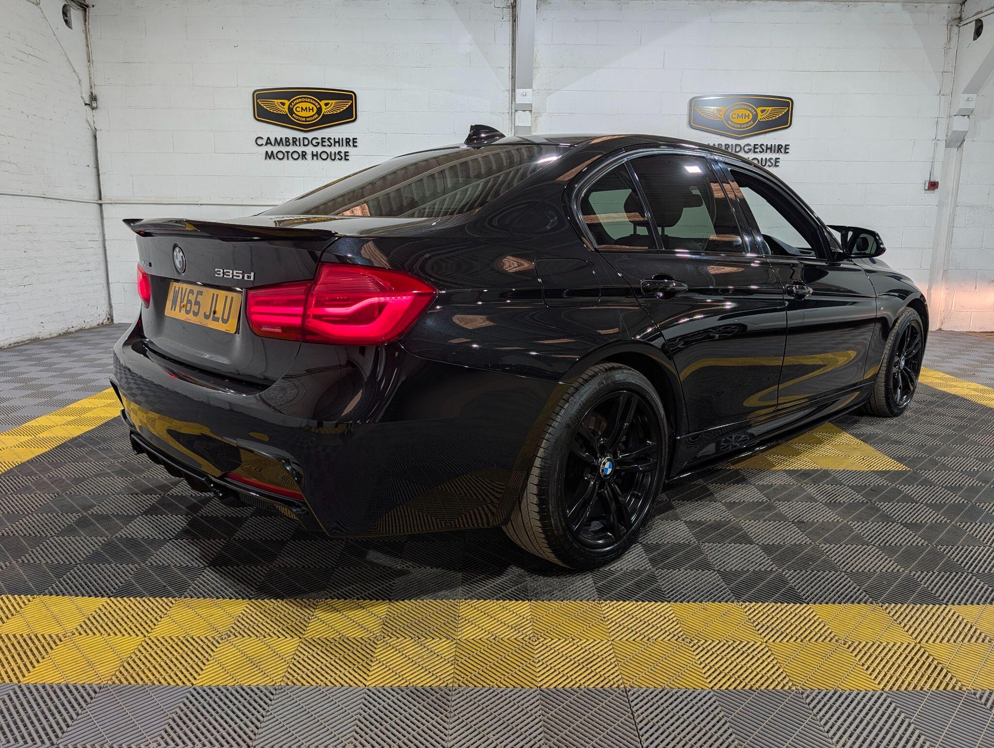 BMW 3 Series view 16