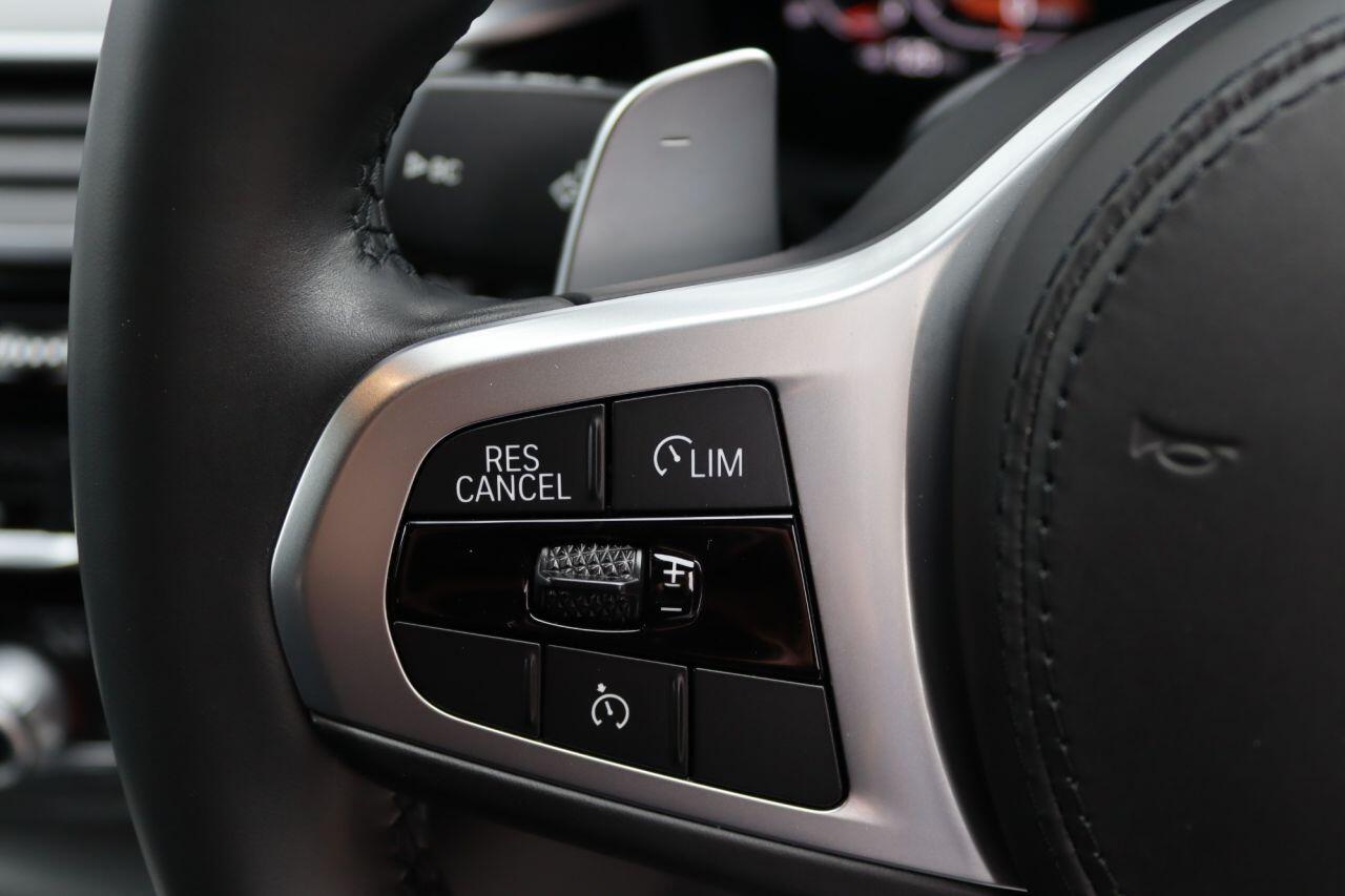 BMW 5 Series view 42
