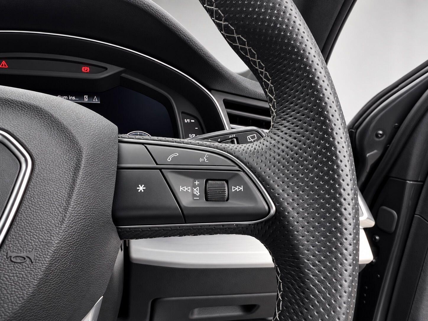 Audi Q7 view 36