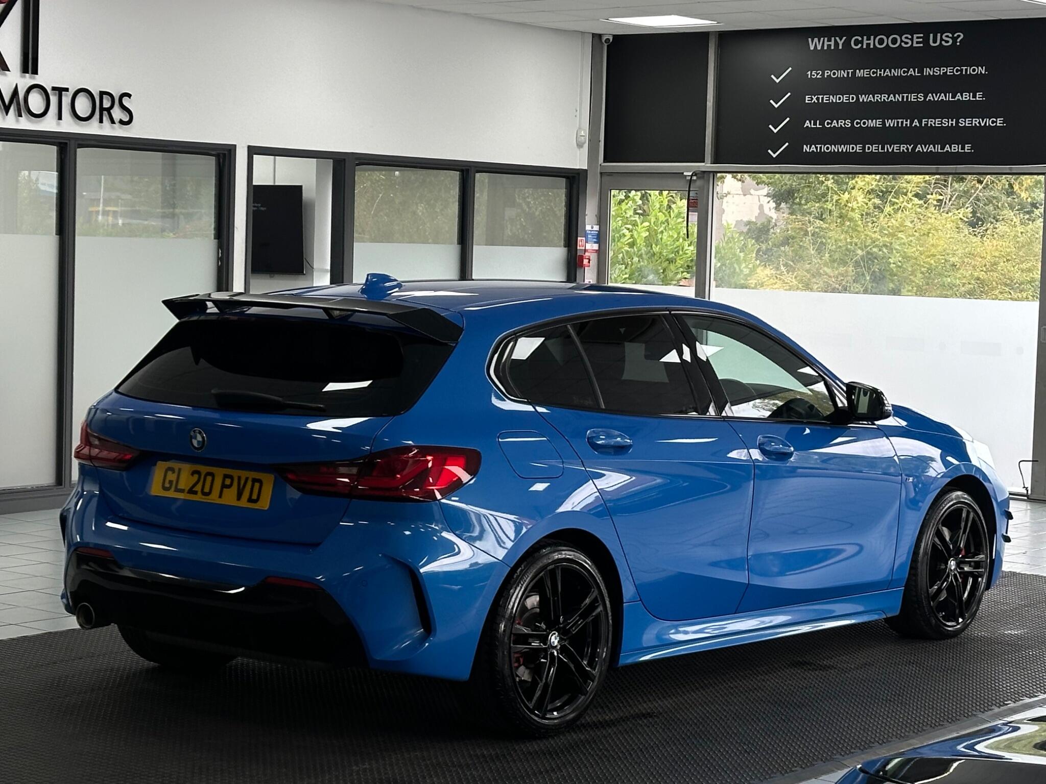 BMW 1 Series view 14