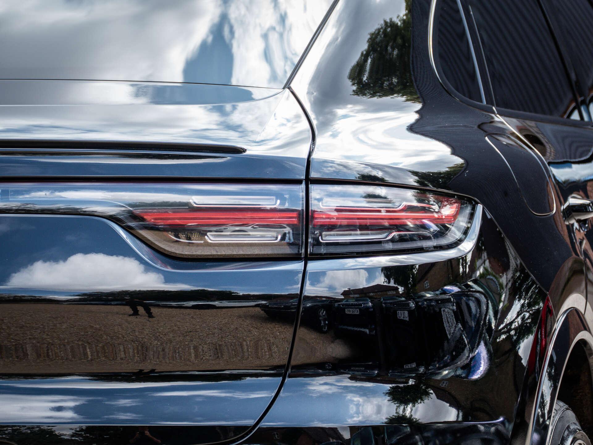 Porsche Cayenne view 18