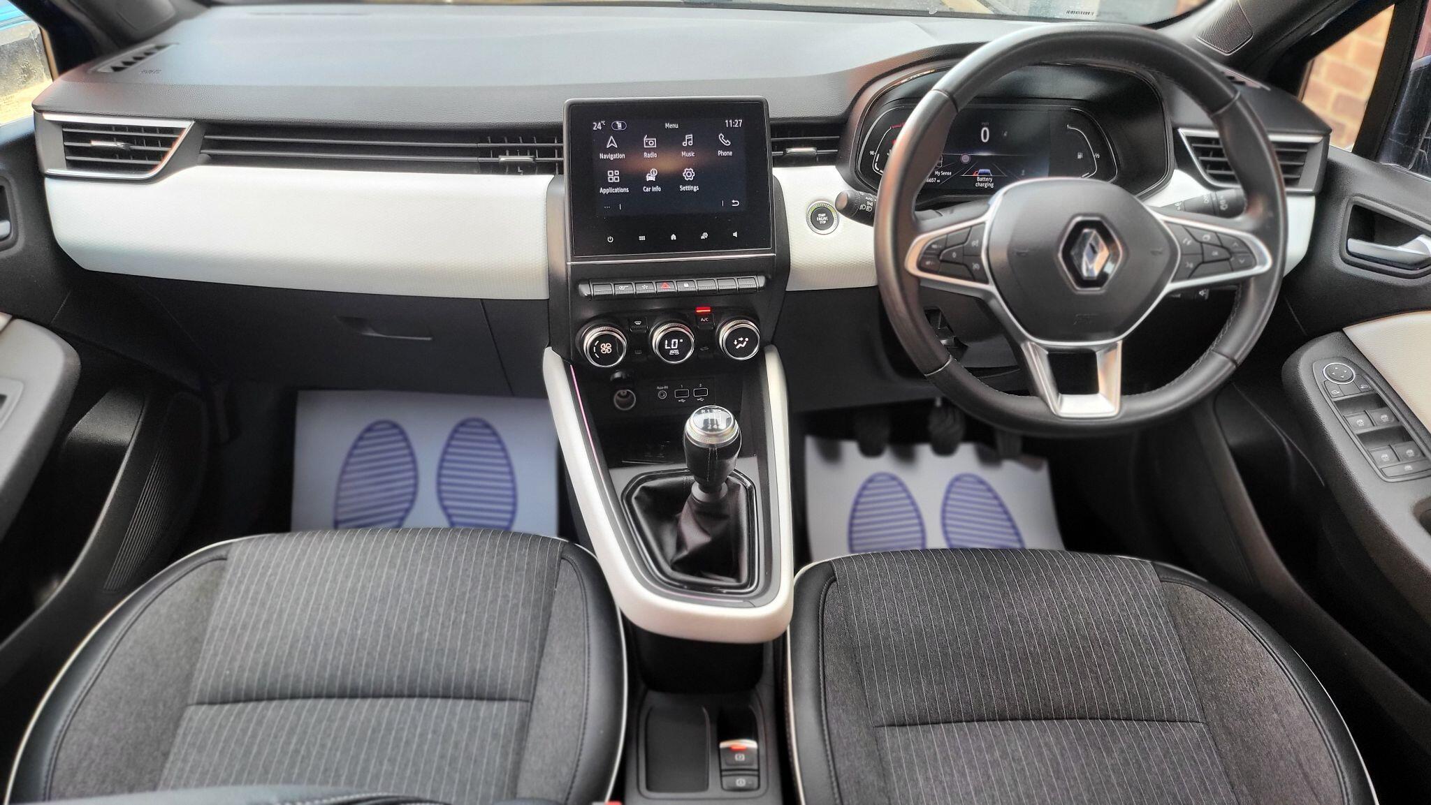 Renault Clio view 5