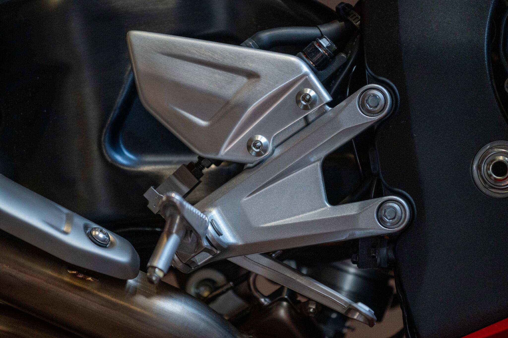 Honda CBR1000RR-R Fireblade SP view 7