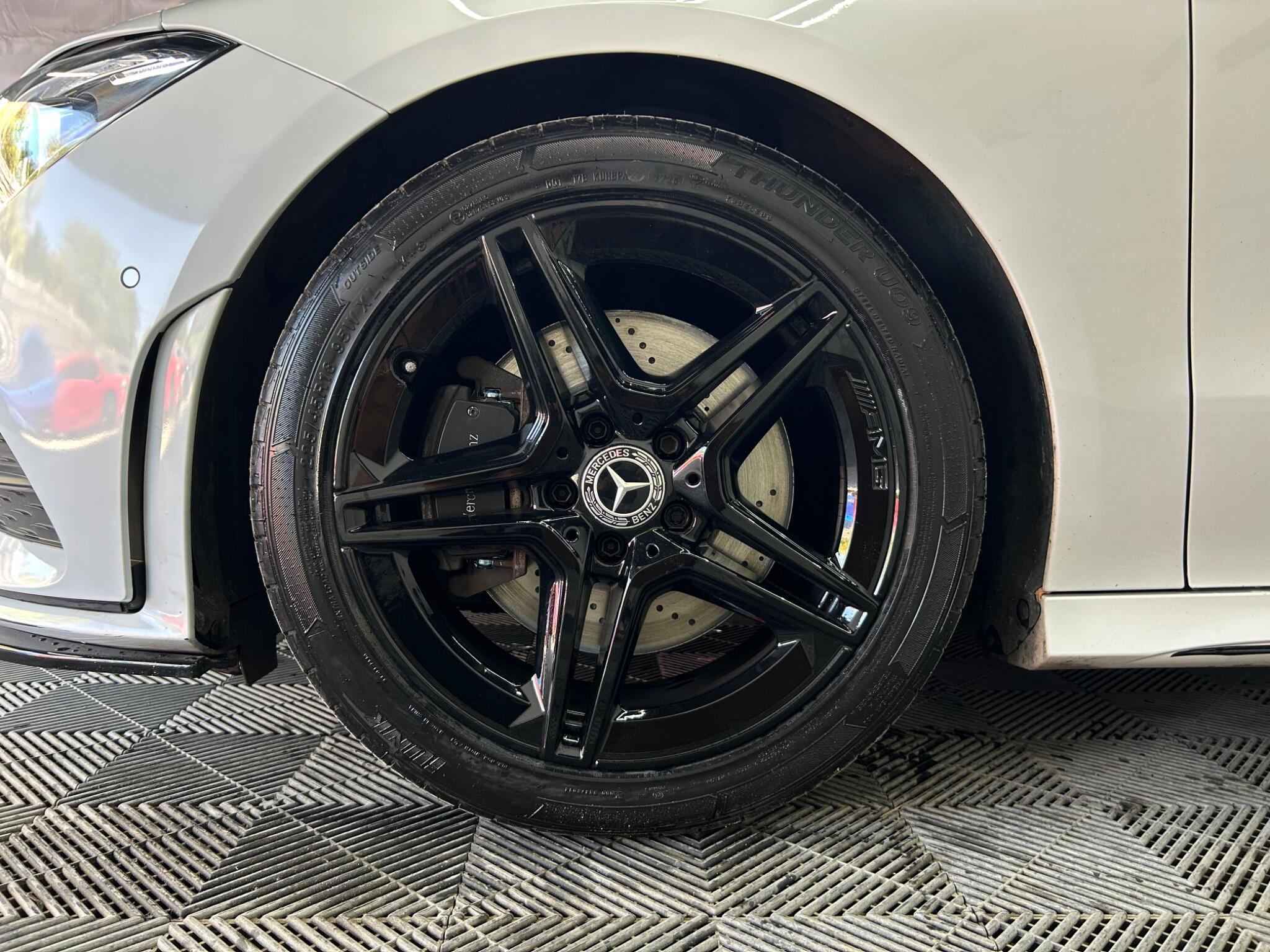 Mercedes-Benz Cla view 33