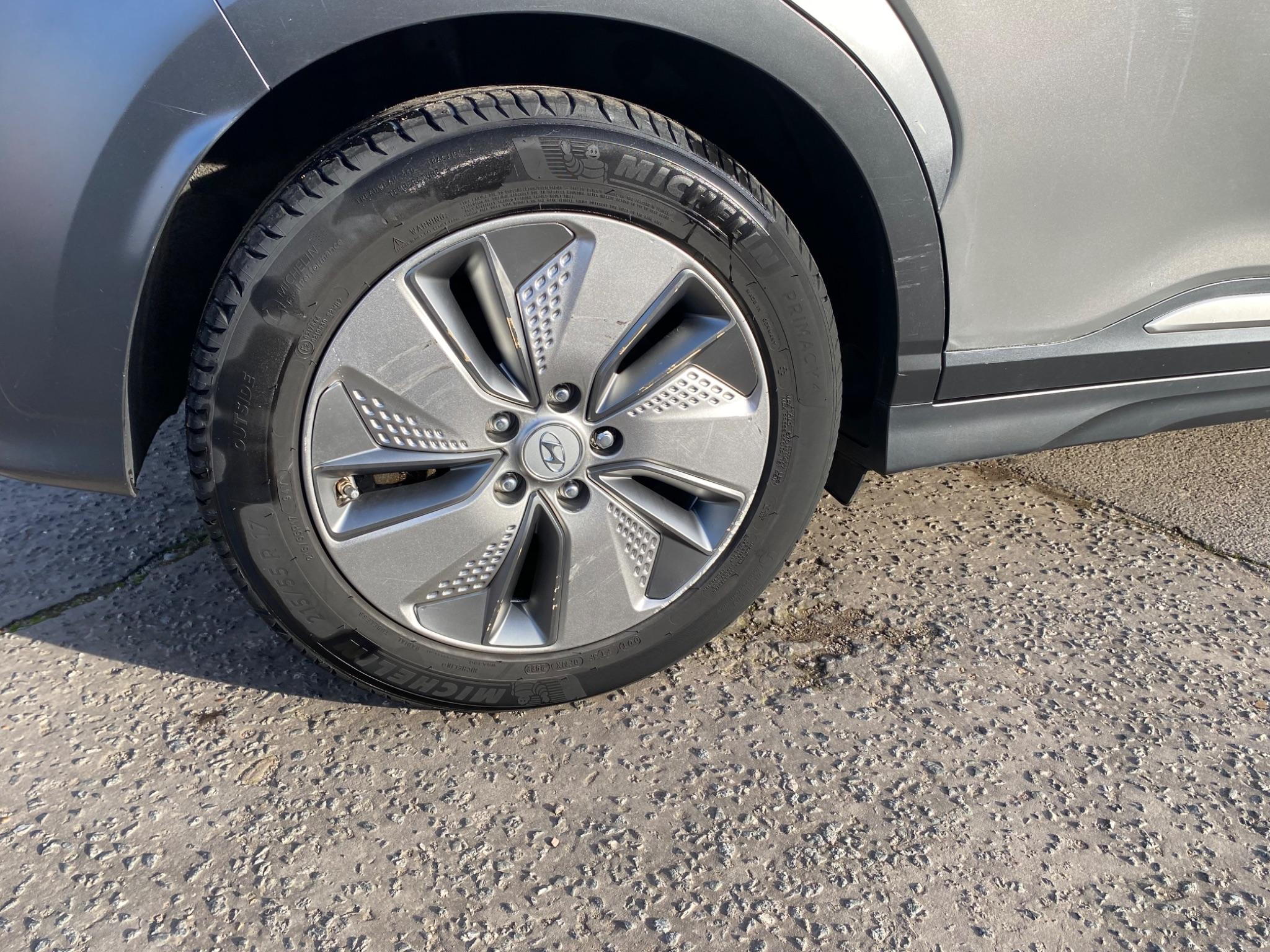 Hyundai Kona view 16