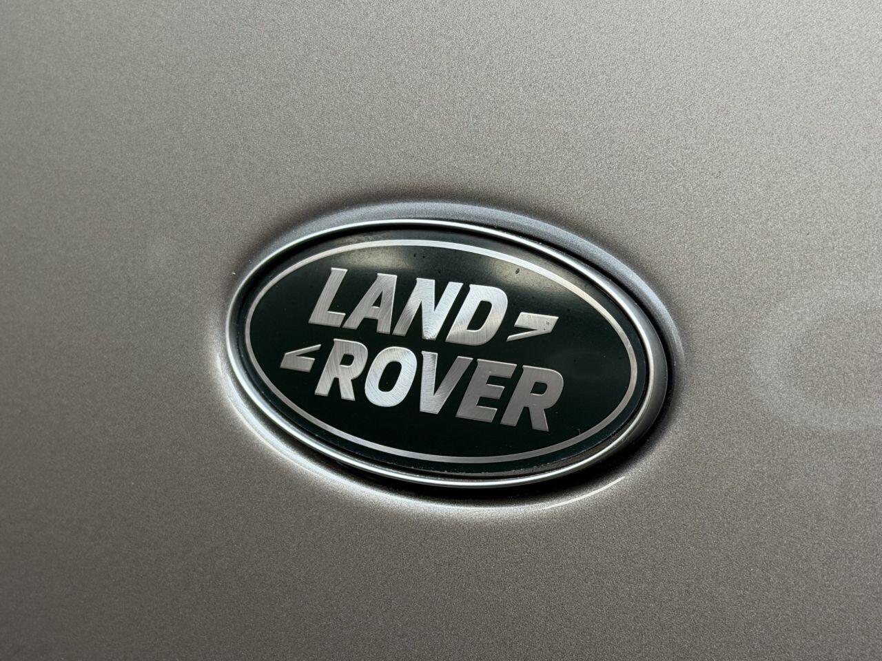 Land Rover Discovery 3 view 18