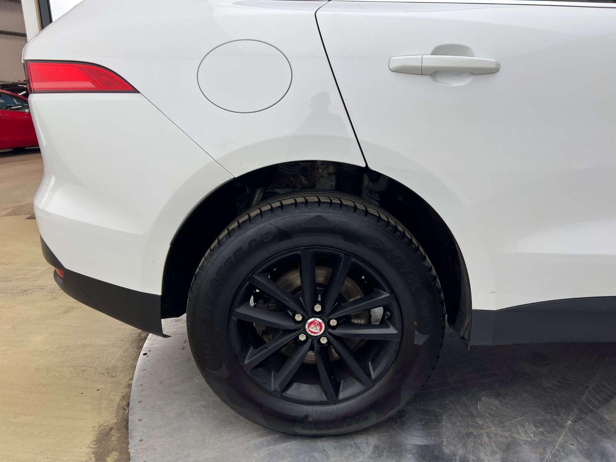 Jaguar F-Pace view 32