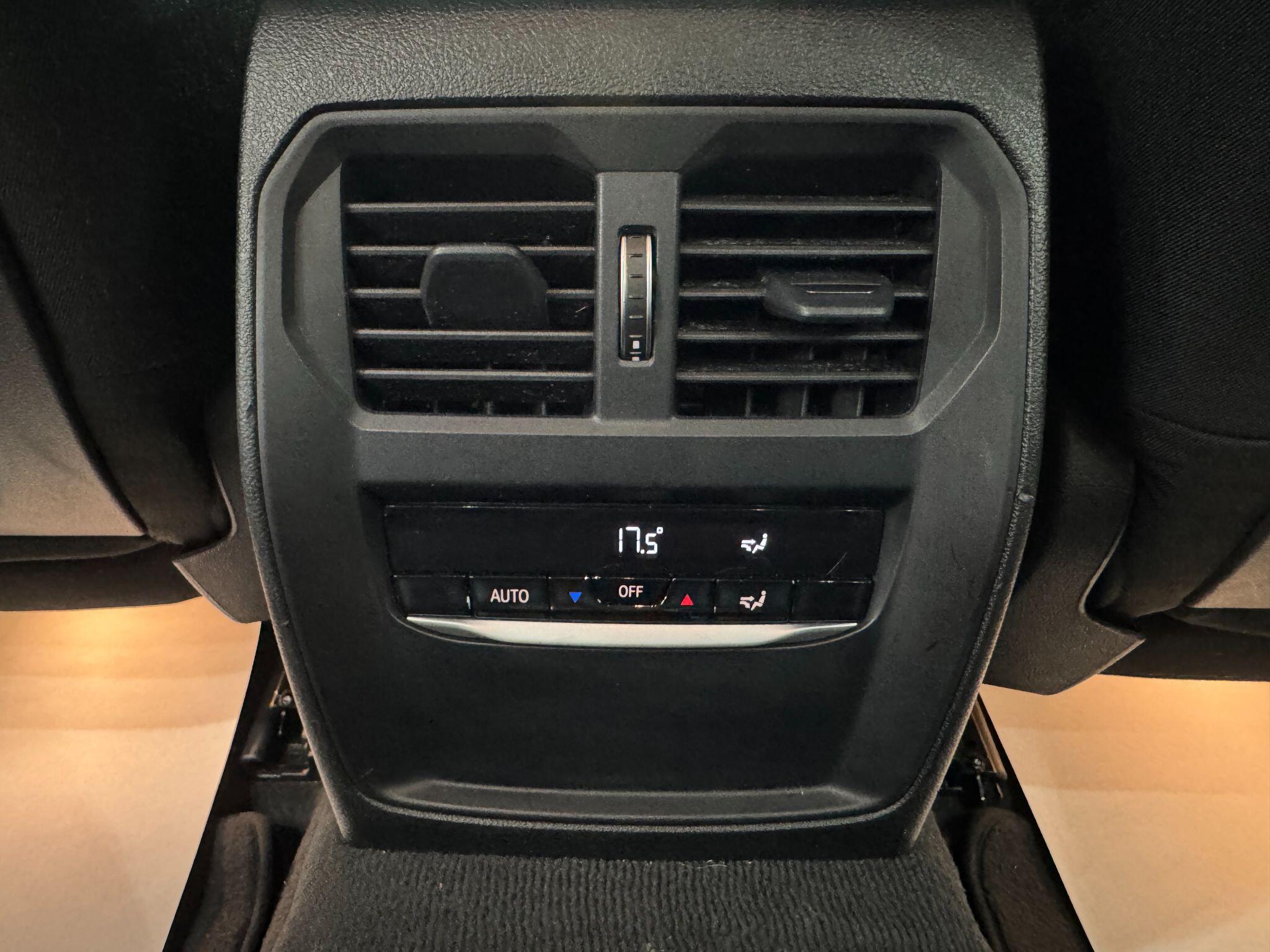 BMW 3 Series view 54