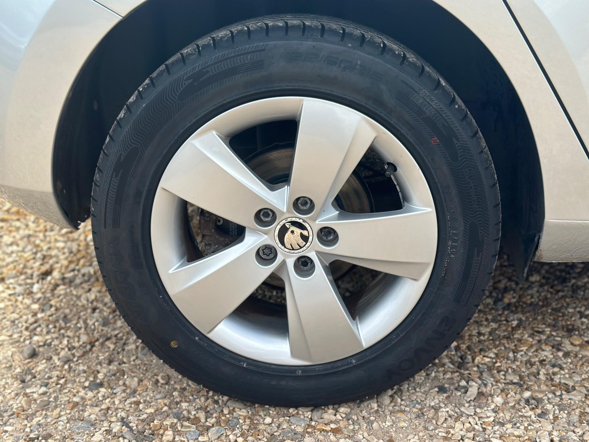 Skoda Fabia view 57