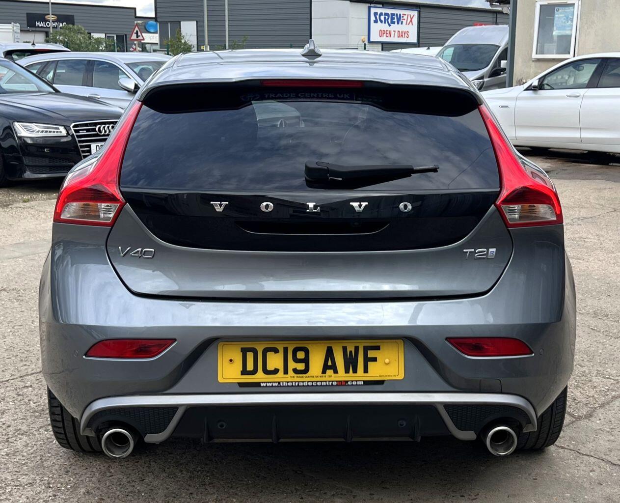 Volvo V40 view 6
