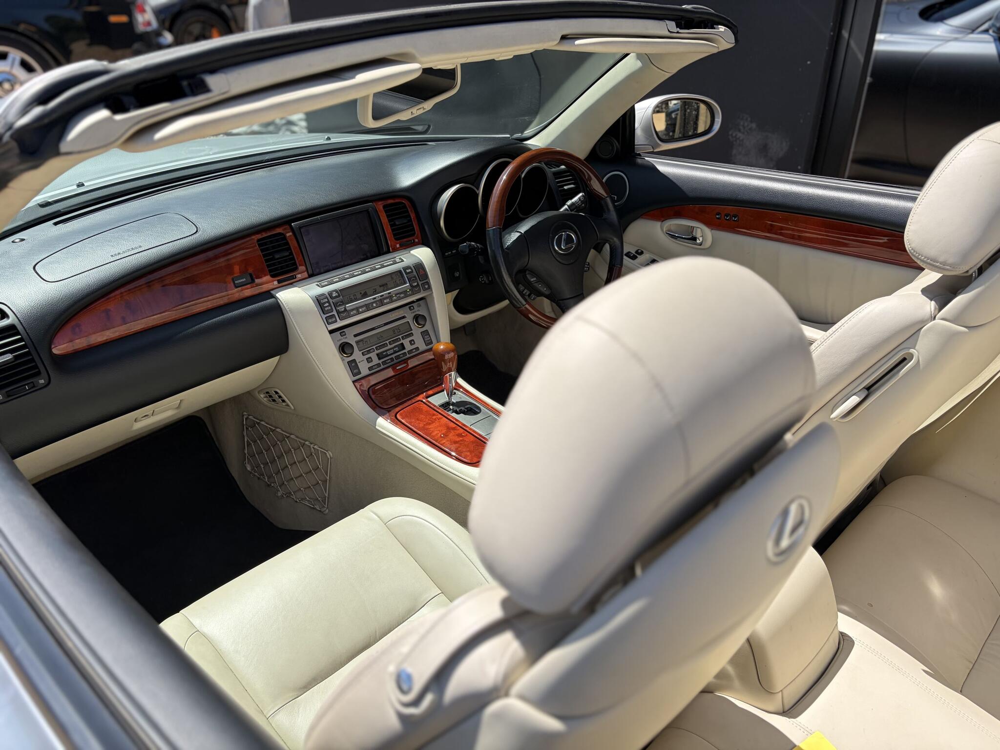 Lexus SC view 17