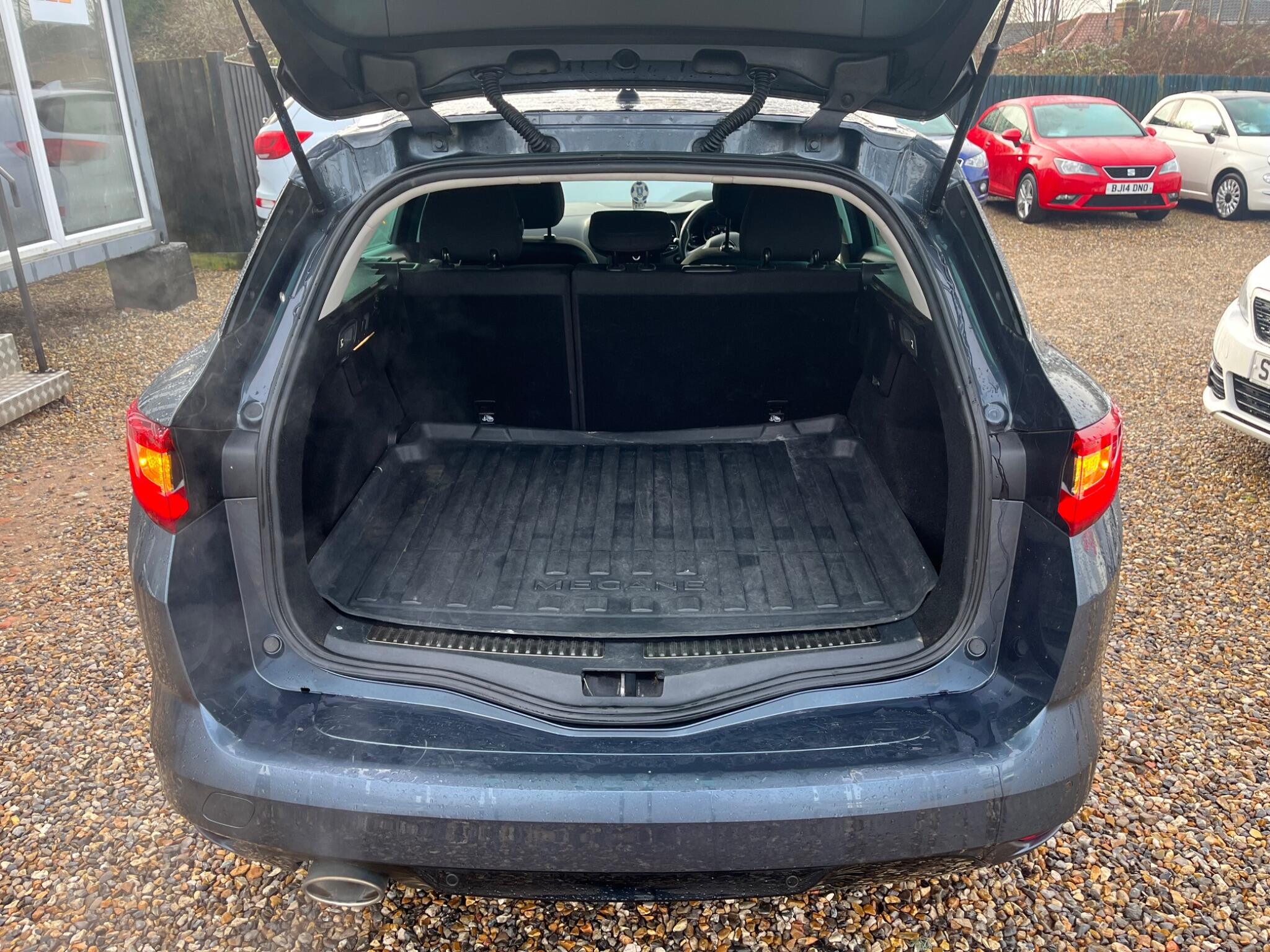 Renault Megane view 6